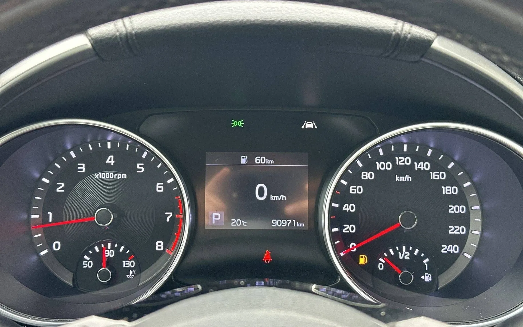 Notranja slika - KIA XCeed - 1.4 T-GDi Prime DCT - 15