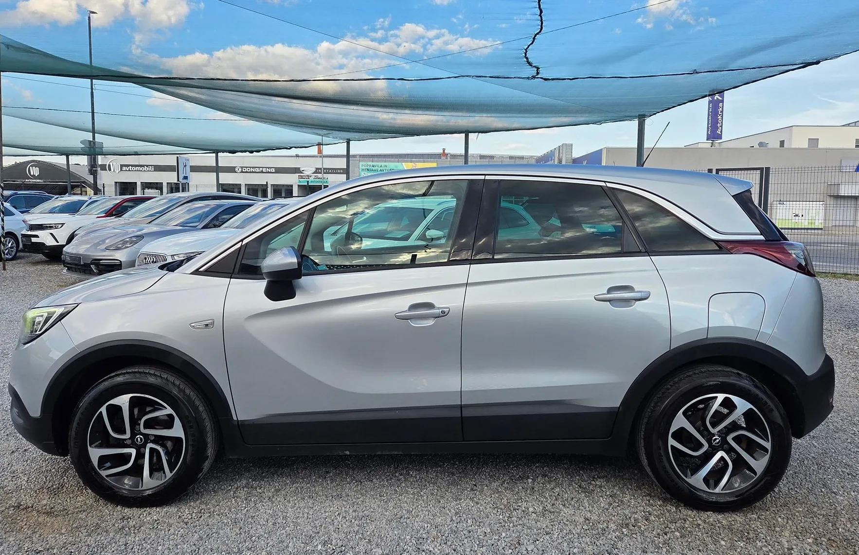 Zunanja slika - Opel Crossland - X 1.2-SLO-1.LASTNIK-LED-PDC-ALU-KAMERA-91.000KM... - 4