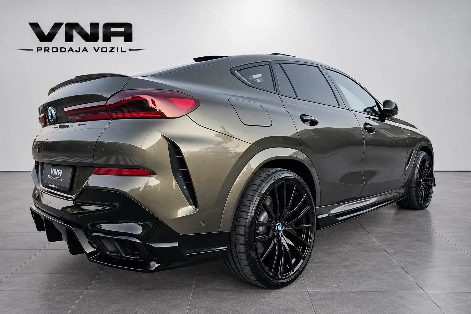Zunanja slika - BMW serija X6: - xDrive30d Avt. AERO|SKY|HL-SED|ICON|AIR|MAX-OPREMA - 6