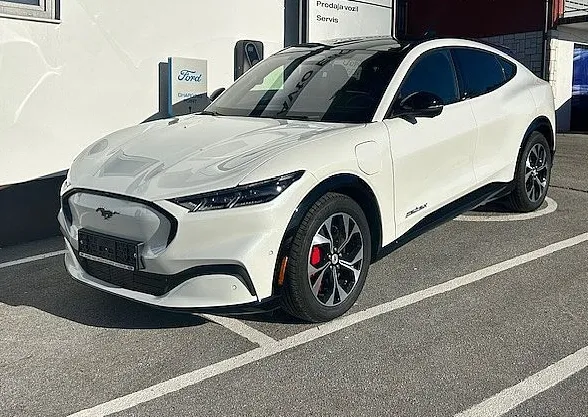 Zunanja slika - Ford Mustang Mach-e - 91kWh 258kW samodejni AWD Premium - AKCIJSKA CENA - 2