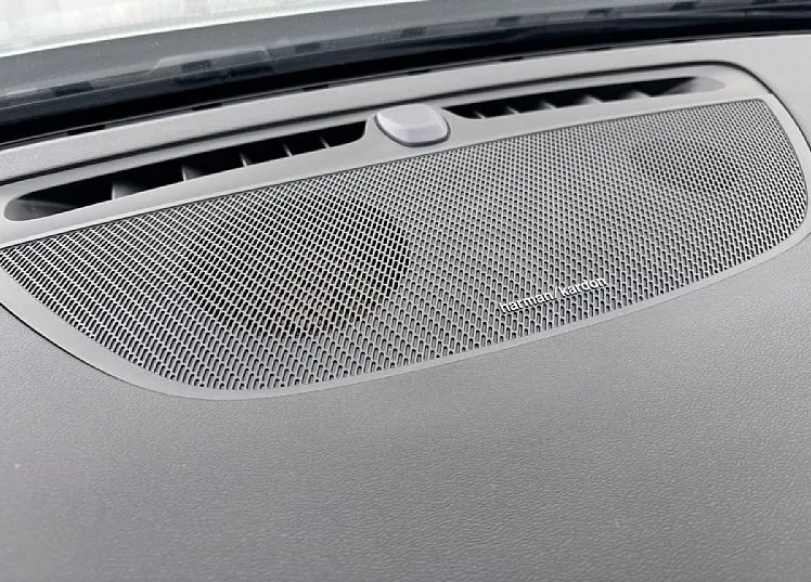 Zunanja slika - Volvo V60 - D3 A R-Design F1 ročice FULL LED Harman Bliss - 13