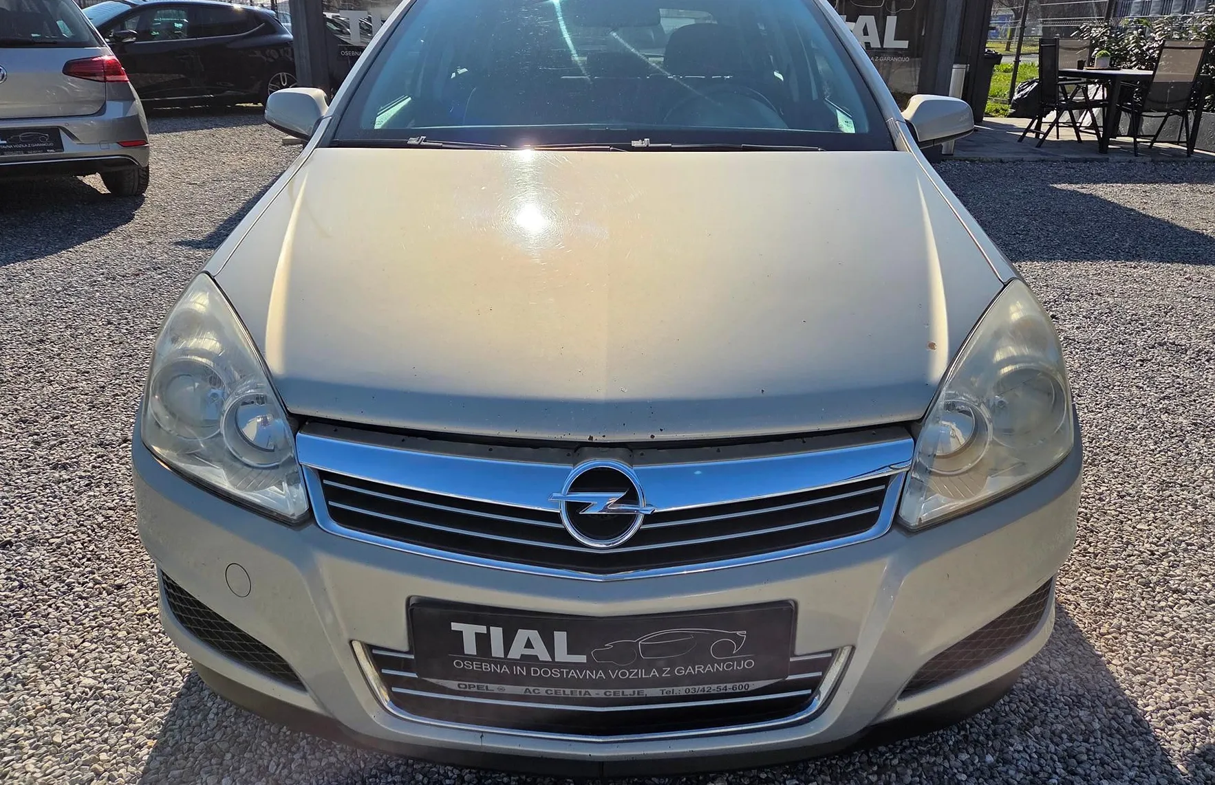 Zunanja slika - Opel Astra - 1.7CDTI-SLO-1LASTNIK-KLIMA-REDNO SERVISIRANA - 2
