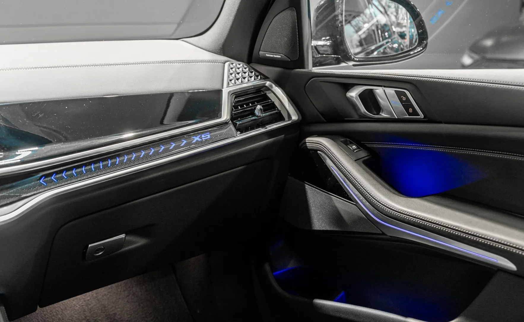 Zunanja slika - BMW X5 - serija : 3.0D-XDRIVE-M PAKET-HEAD UP-PANORAMA-NAVI-HK-21COL - 18