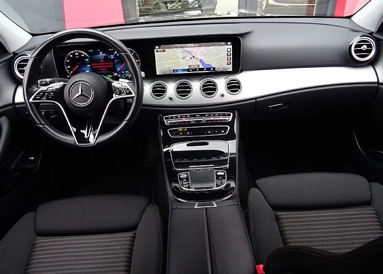 Zunanja slika - Mercedes-Benz E-Razred - E 220 d 9G TRONIC 200KM - LED - NAVI - 18 COL - - 12