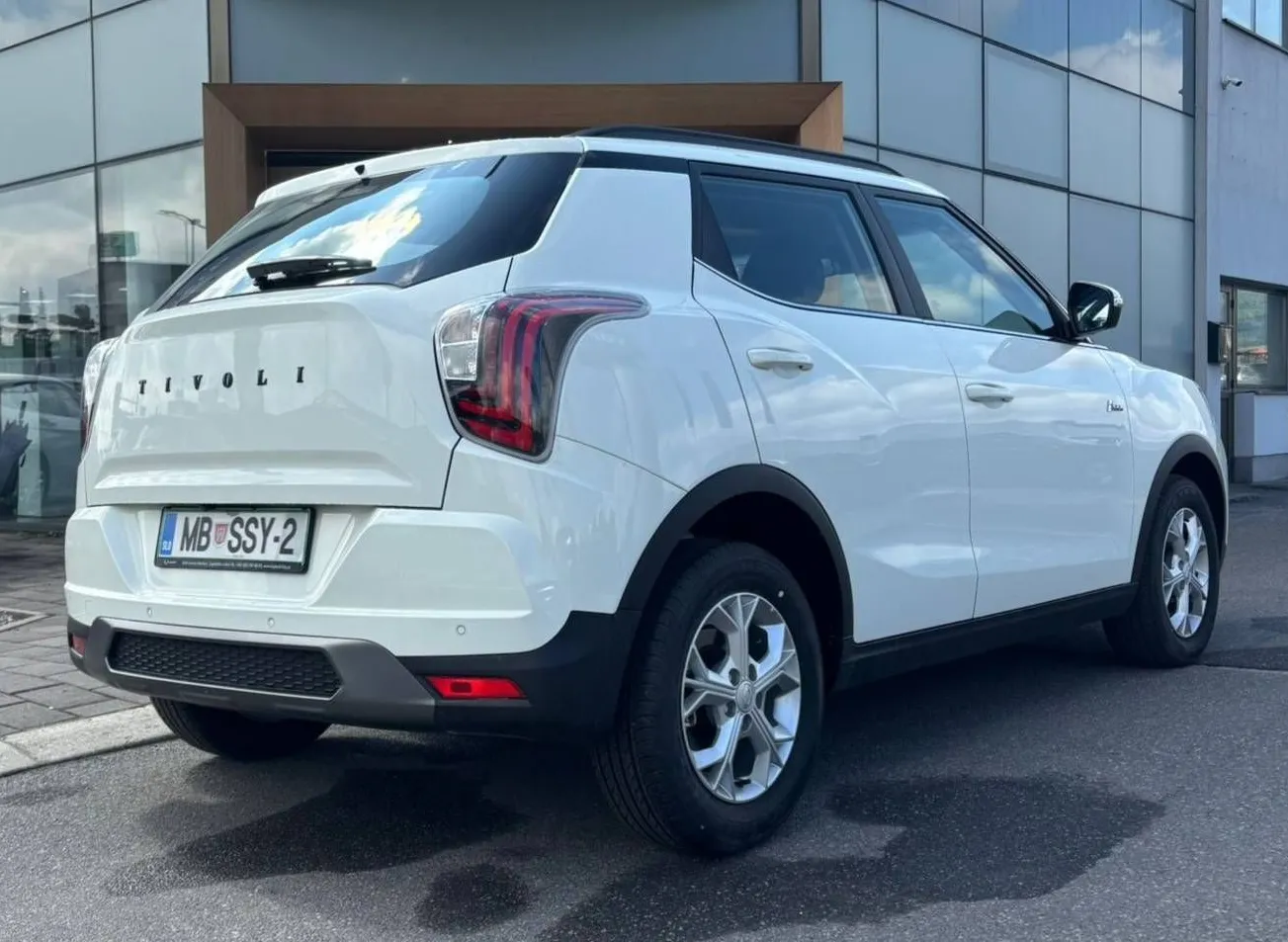 Zunanja slika - KG Mobility Tivoli - 1.5 GDI-T Fresh - 3