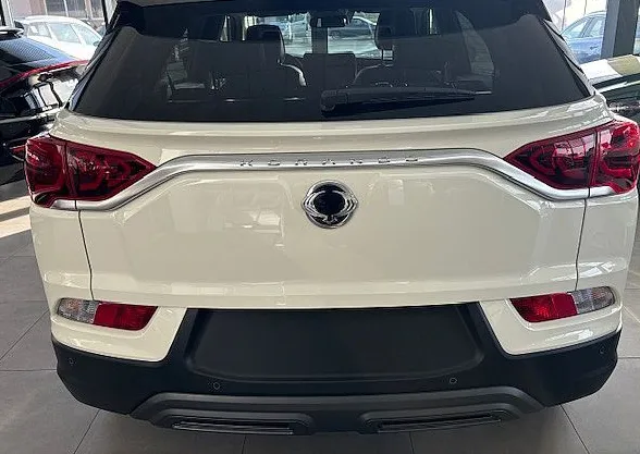 Zunanja slika - SsangYong Korando - 1.5 T-GDI Premium 4WD M T - 4