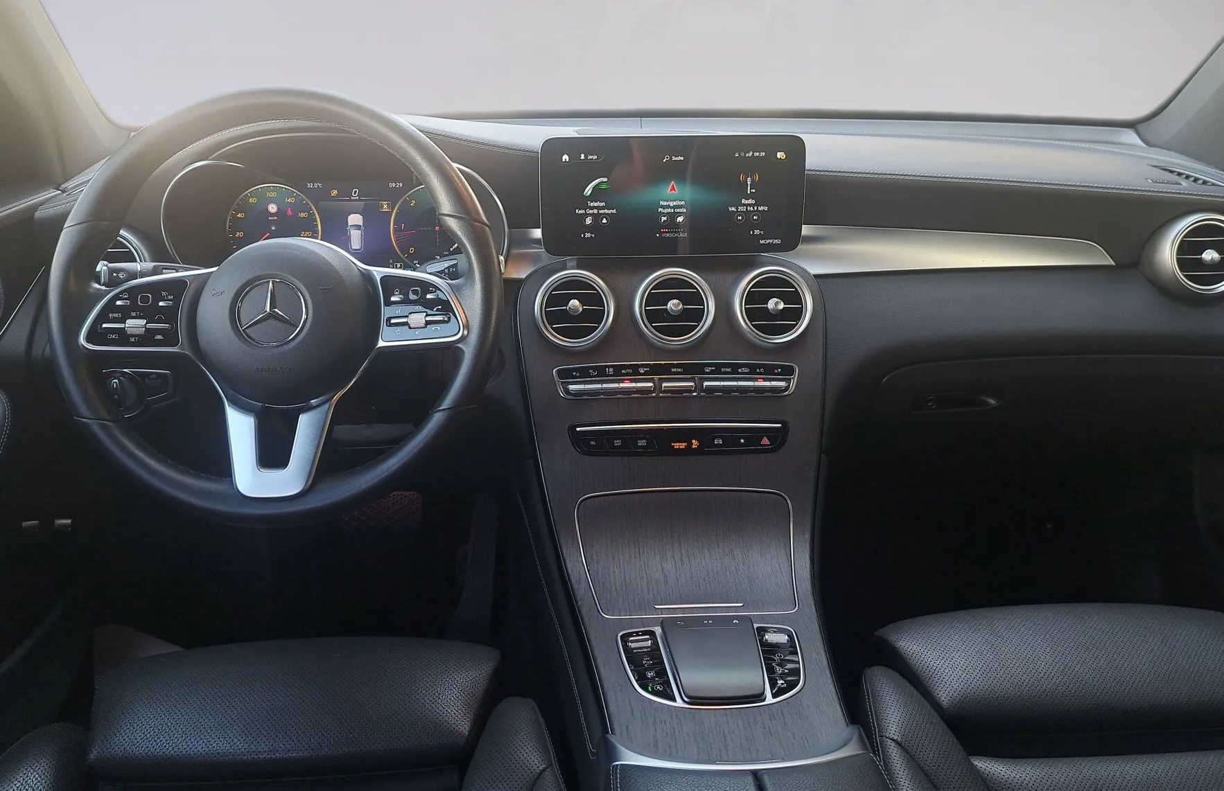 Zunanja slika - Mercedes-Benz GLC-Razred - GLC 300 d 4MATIC AMG Line Avt. - 10
