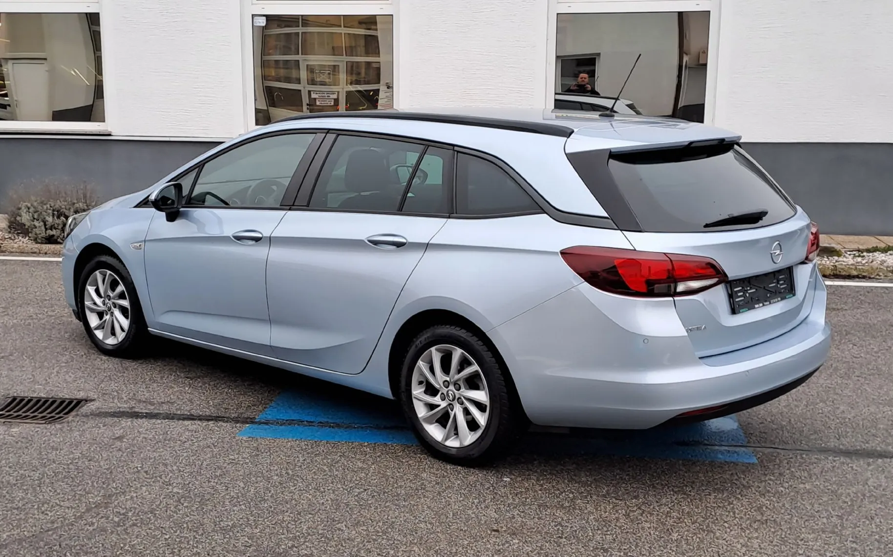 Zunanja slika - Opel Astra - 1.5 Dizel 77KW S S Edition ST - 2