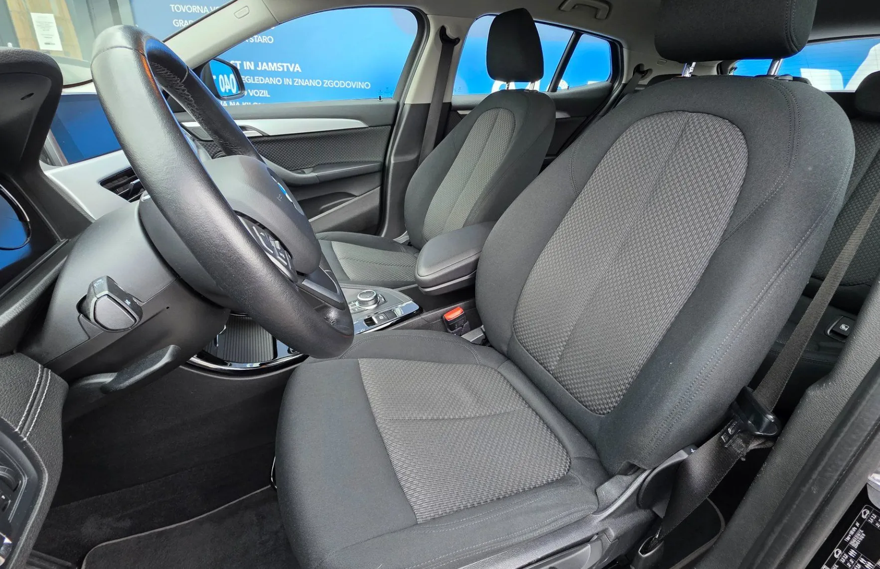 Zunanja slika - BMW X2 - serija :  sDrive18d Advantage - HITRI KREDIT. LEASING - 8