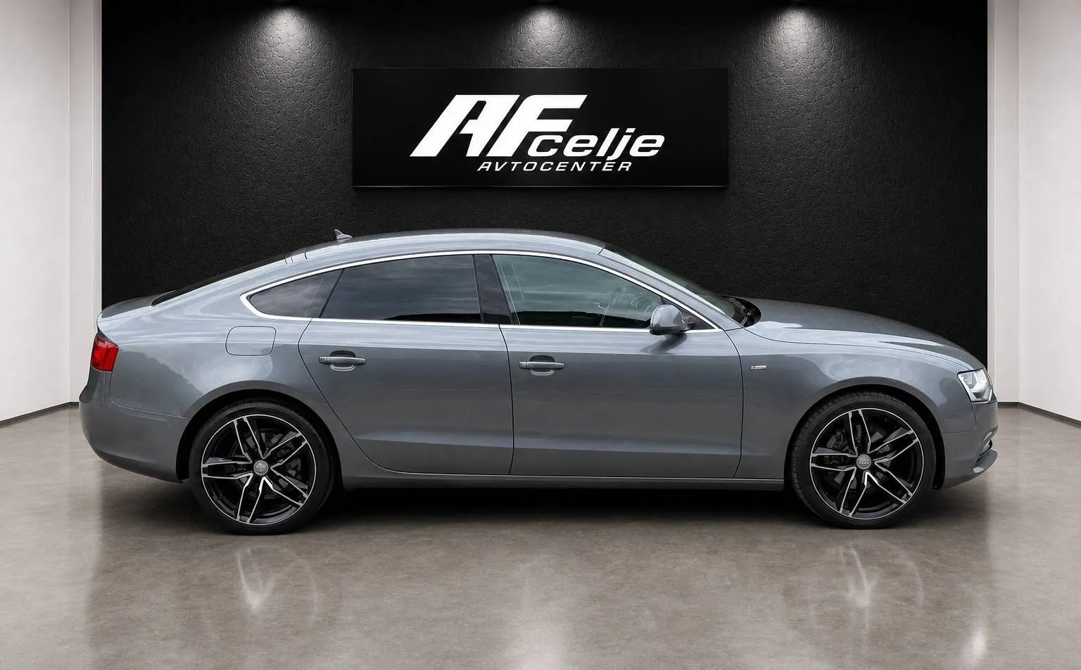 Zunanja slika - Audi A5 Sportback - 2.0 TDI-AUT-XENON+LED-NAVI-LIZING ZA TUJCE- - 4