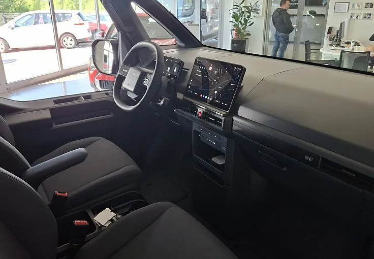 Zunanja slika - KIA PV5 - WURTH edition - potujoča delavnica + V2X - 10