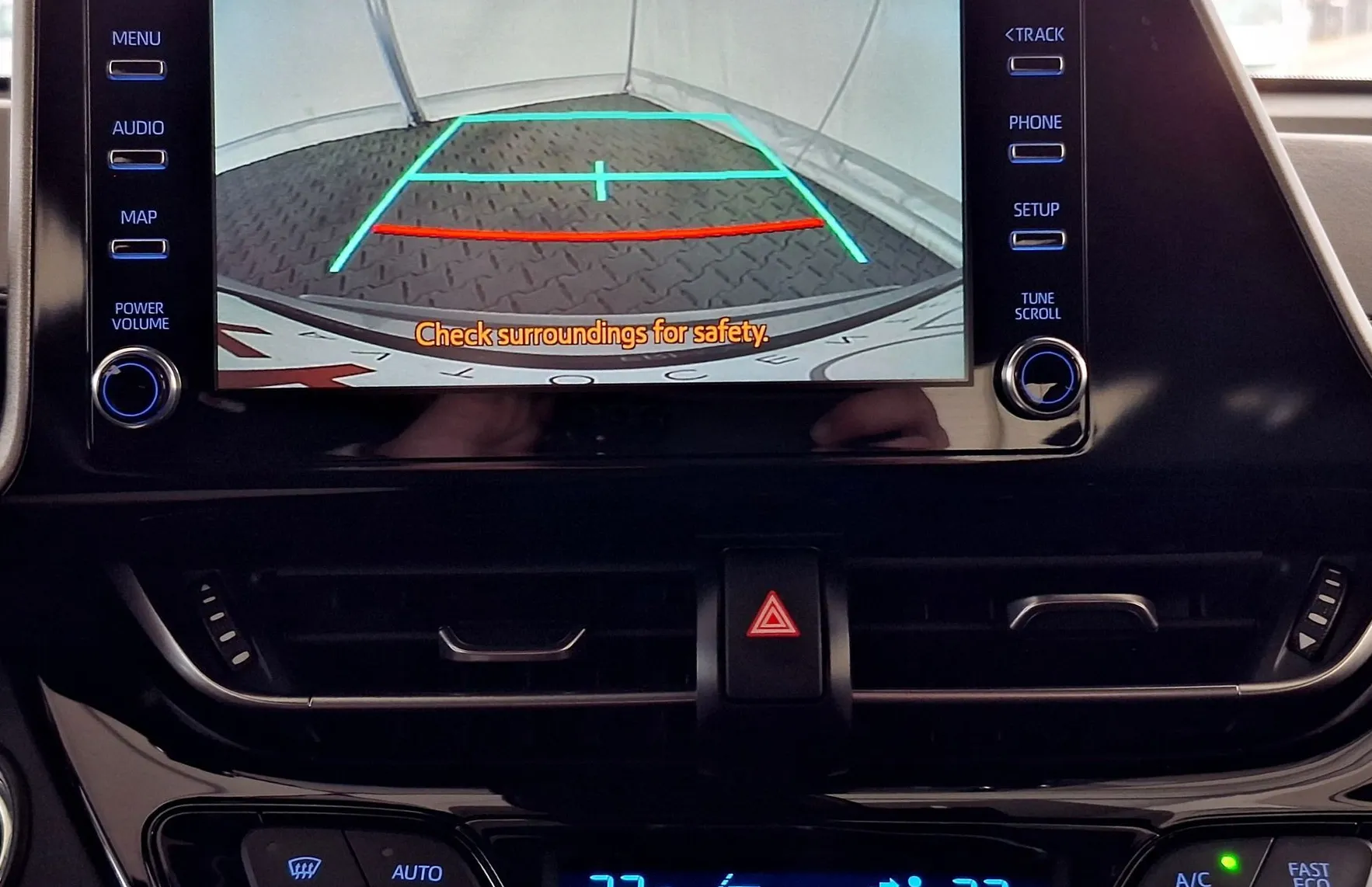 Zunanja slika - Toyota C-HR - 1.8 hibrid HEV C-ENTER SMART... - 15