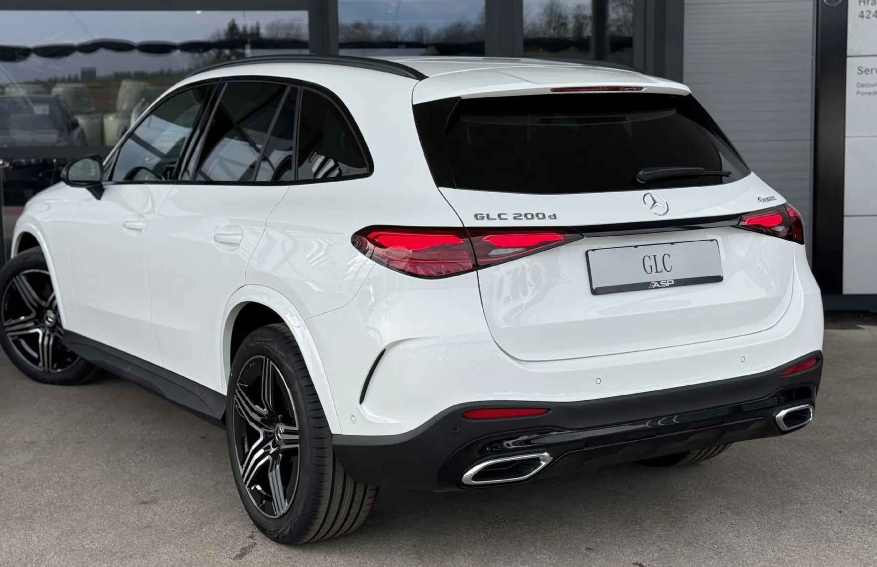 Zunanja slika - Mercedes-Benz GLC-Razred - 200d 4MATIC AMG Line - 7