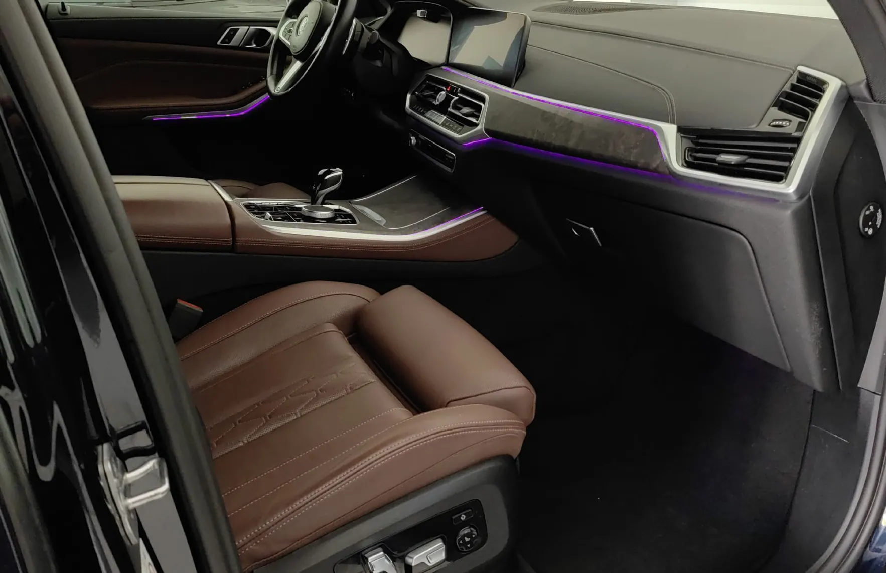 Zunanja slika - BMW X5 - serija : xDrive45e Avt..-M.SPORT-ZRAČNO-RADAR-KAM-HIFI-IN - 12