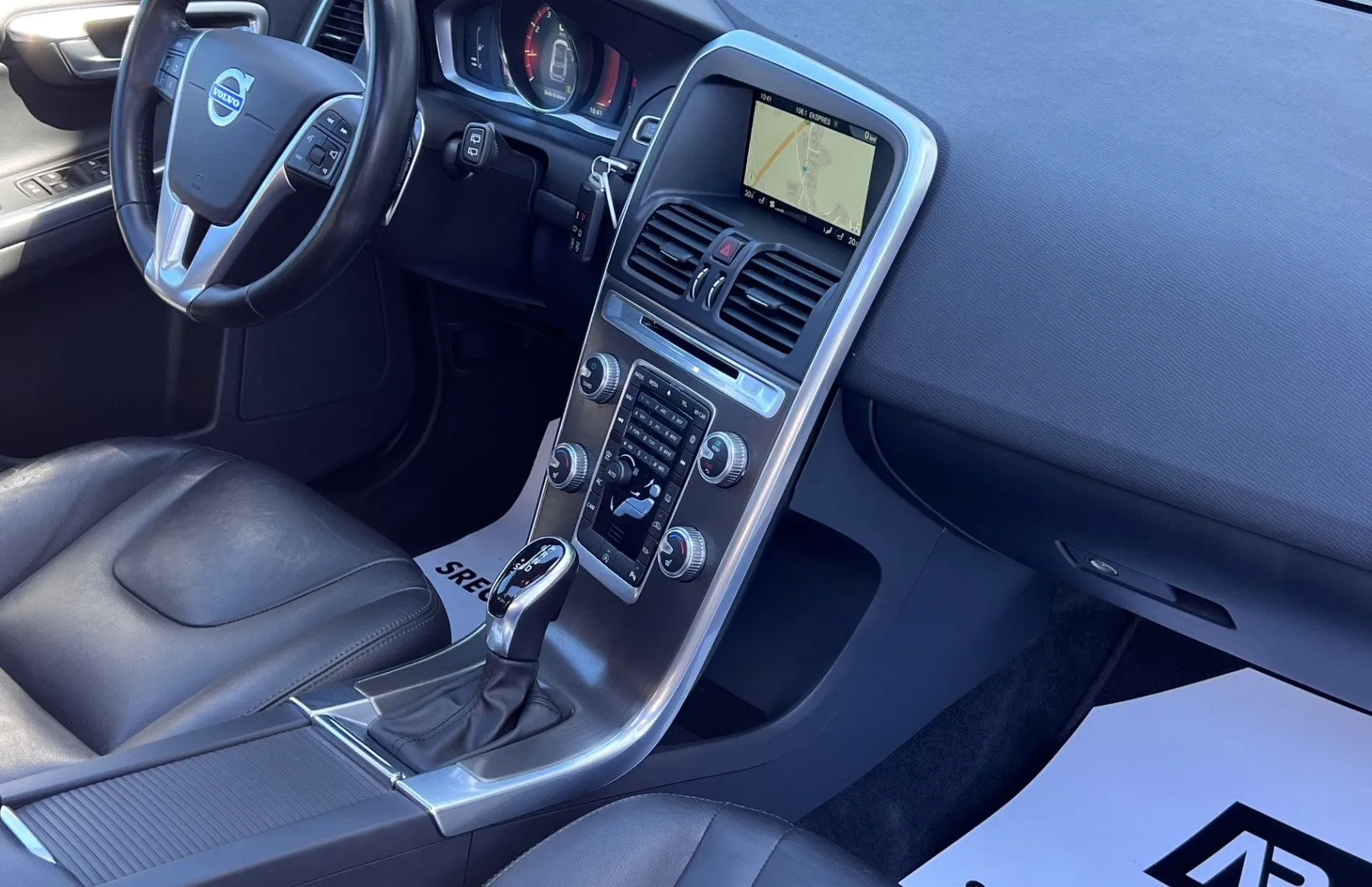 Zunanja slika - Volvo XC60 - T5 Summum Geartronic+1.LAST+NAVI+XENON - 17
