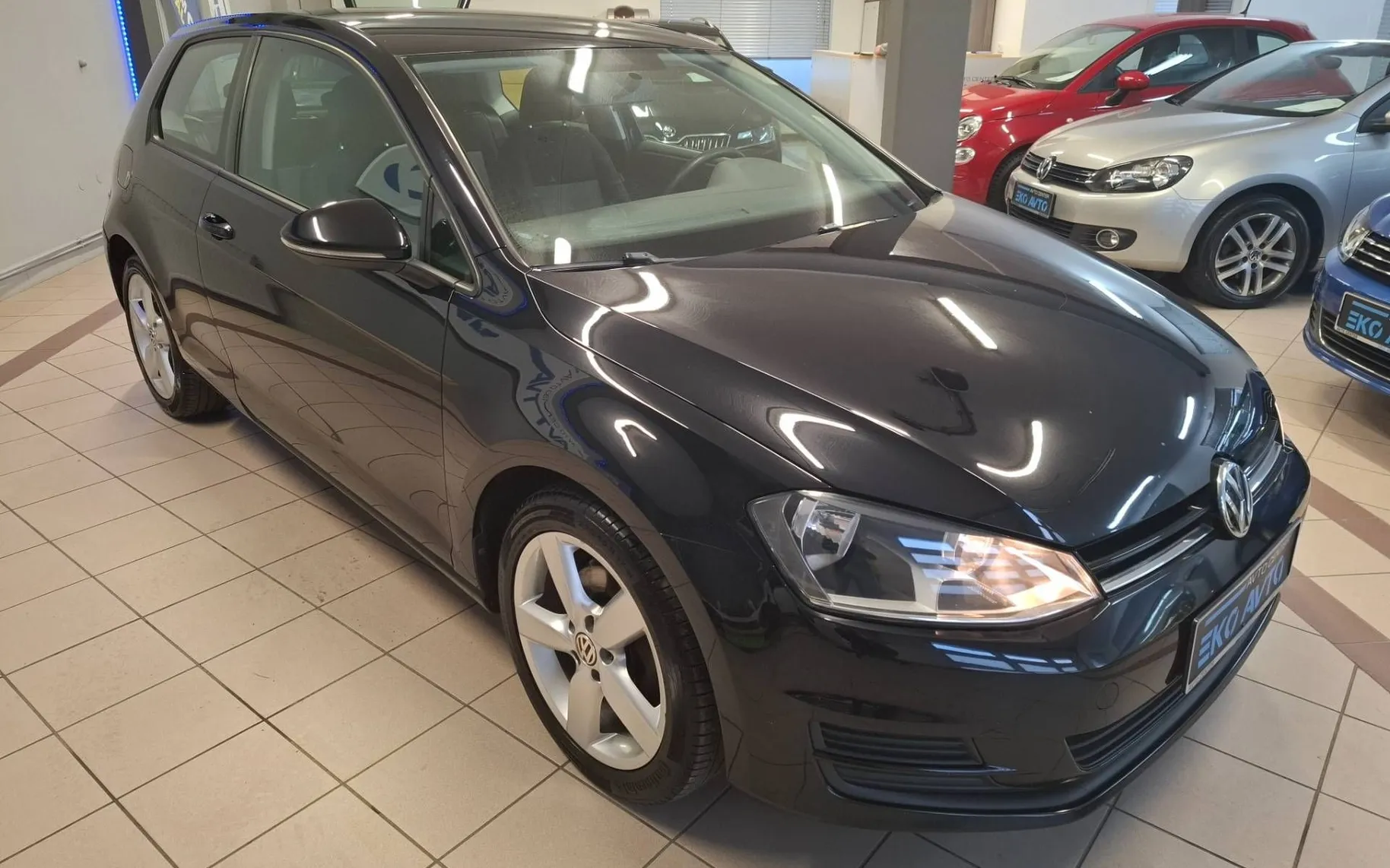 Zunanja slika - Volkswagen Golf - 1.6 TDI KREDIT BREZ POLOGA-1LASTNIK-KOT NOV... - 4