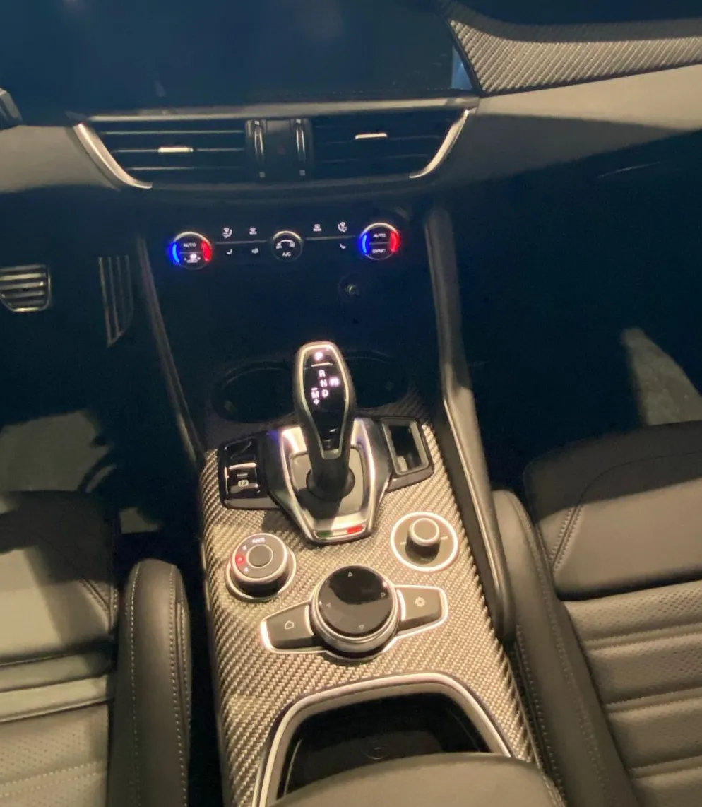 Zunanja slika - Alfa Romeo Giulia - 2.9 Turbo 520hp AT8 Quadrifoglio - 7
