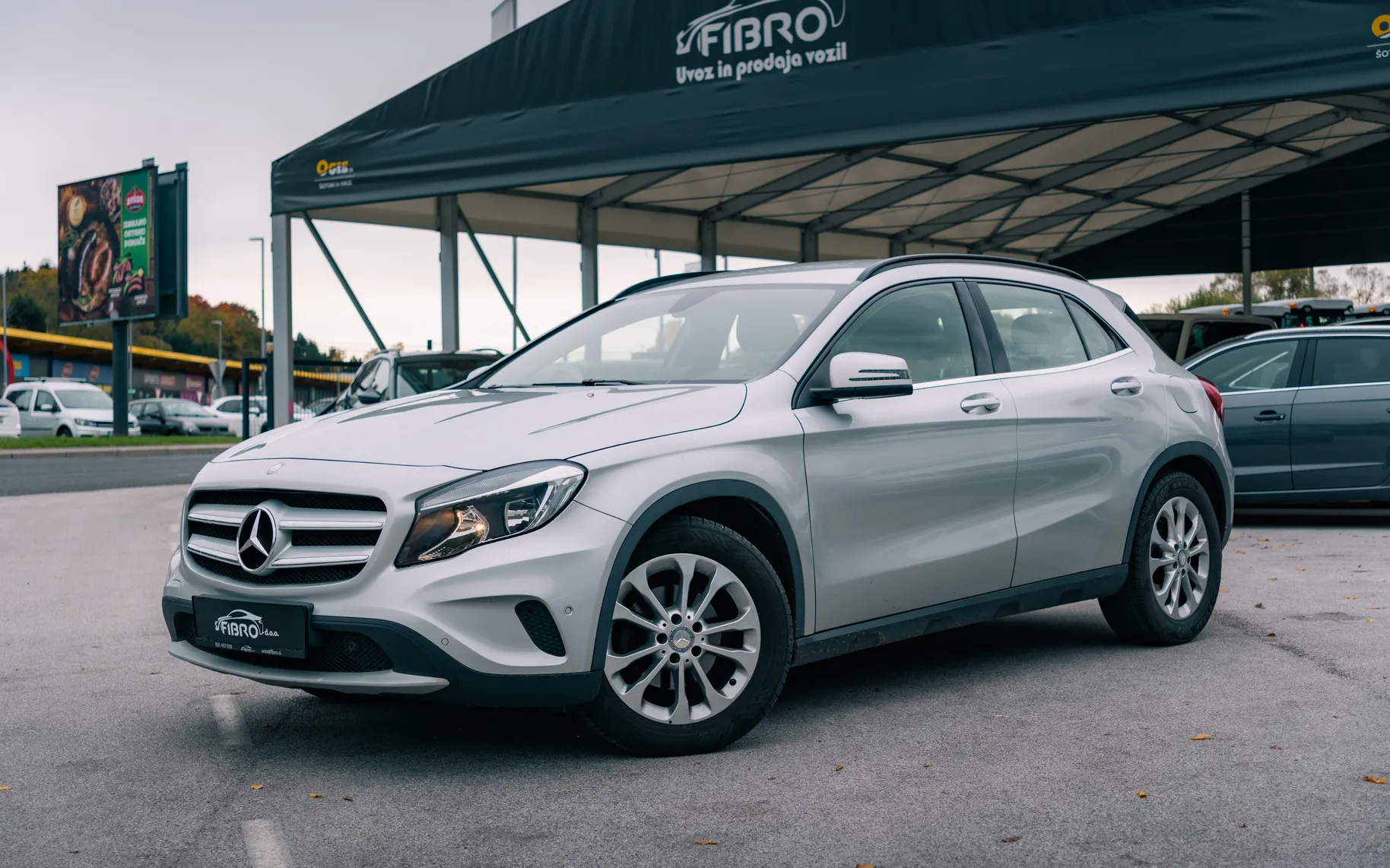 Zunanja slika - Mercedes-Benz GLA-Razred - GLA 200 CDI STYLE - 1