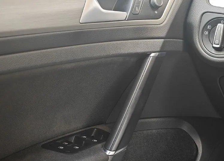 Zunanja slika - VW Golf - 1.6 TDI BMT - SLO - TEMPOMAT - SAMO 150€ MESEČNO - 10