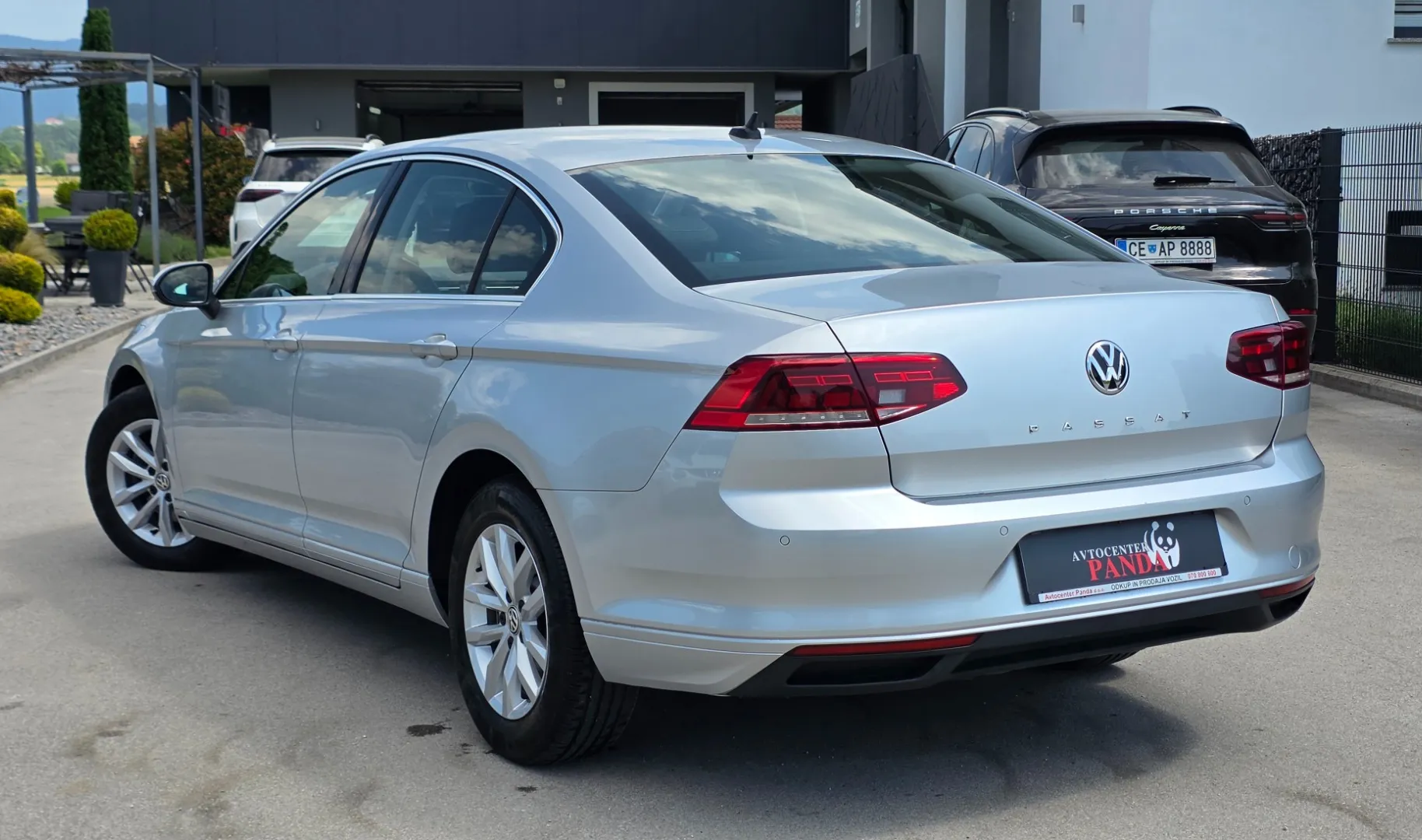 Zunanja slika - Volkswagen Passat - 2,0 TDI BMT Connect DSG - 3