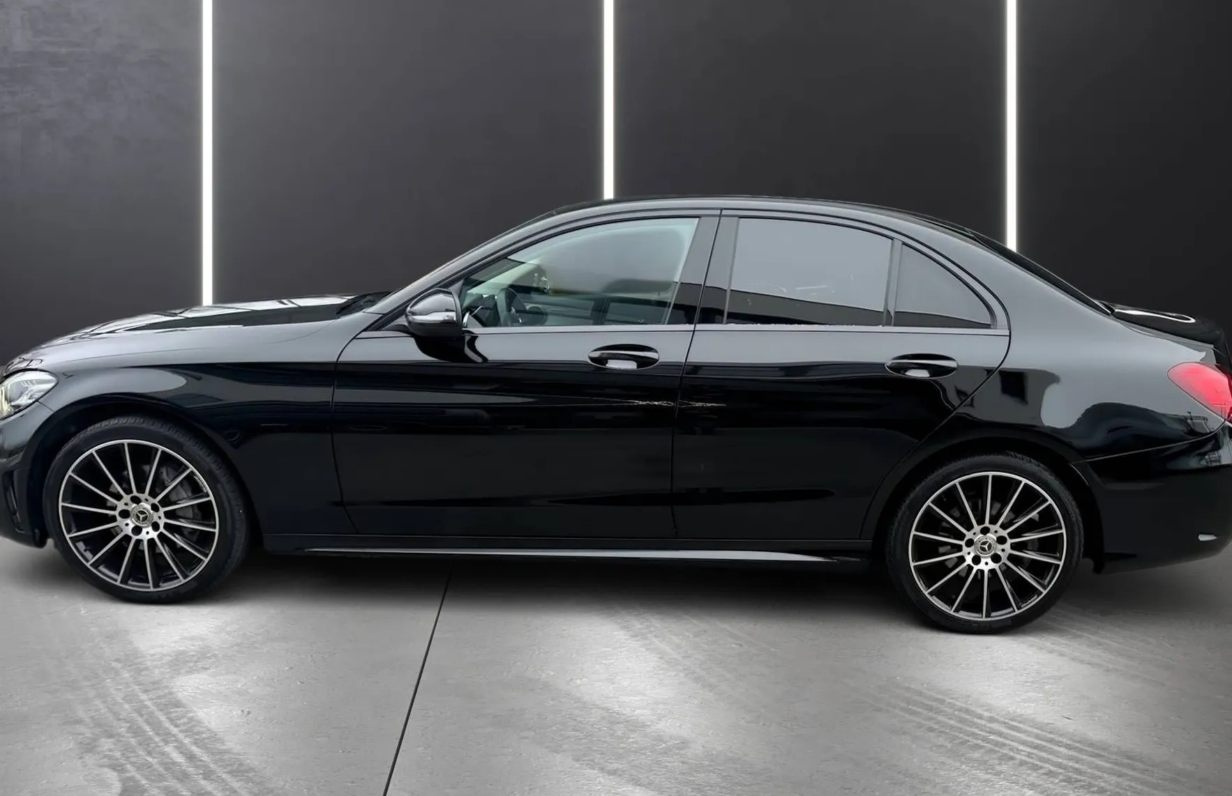 Zunanja slika - Mercedes-Benz C-Razred - C 200 AMG LINE LED DELNO USNJE NAVI KAMERA TEMPO.. - 4