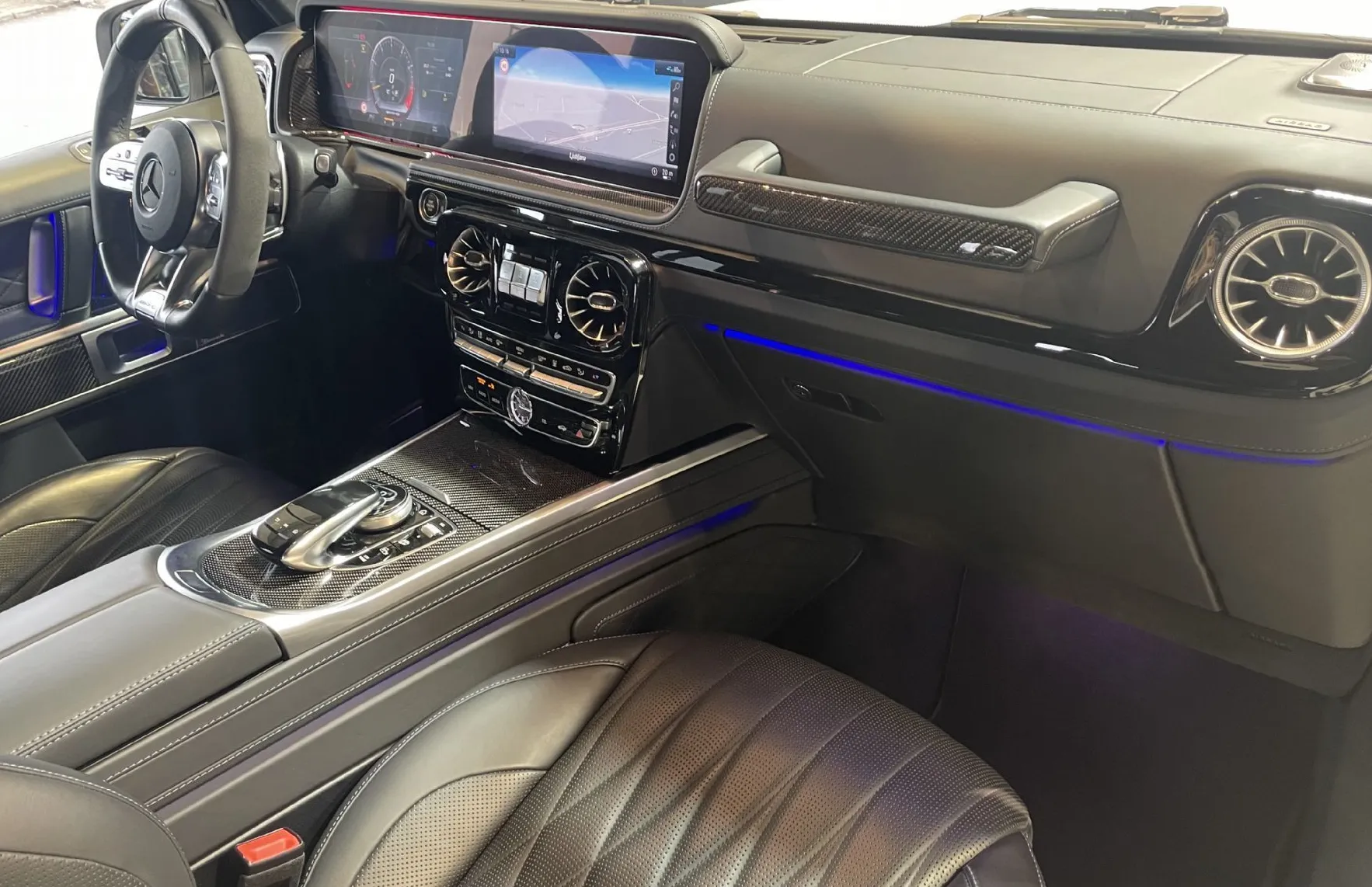 Zunanja slika - Mercedes-Benz G-Razred - G63-AMG-HEADUP-VIRTUAL-NAVI-PANO-HLAJ.SED-KLJUKA - 14