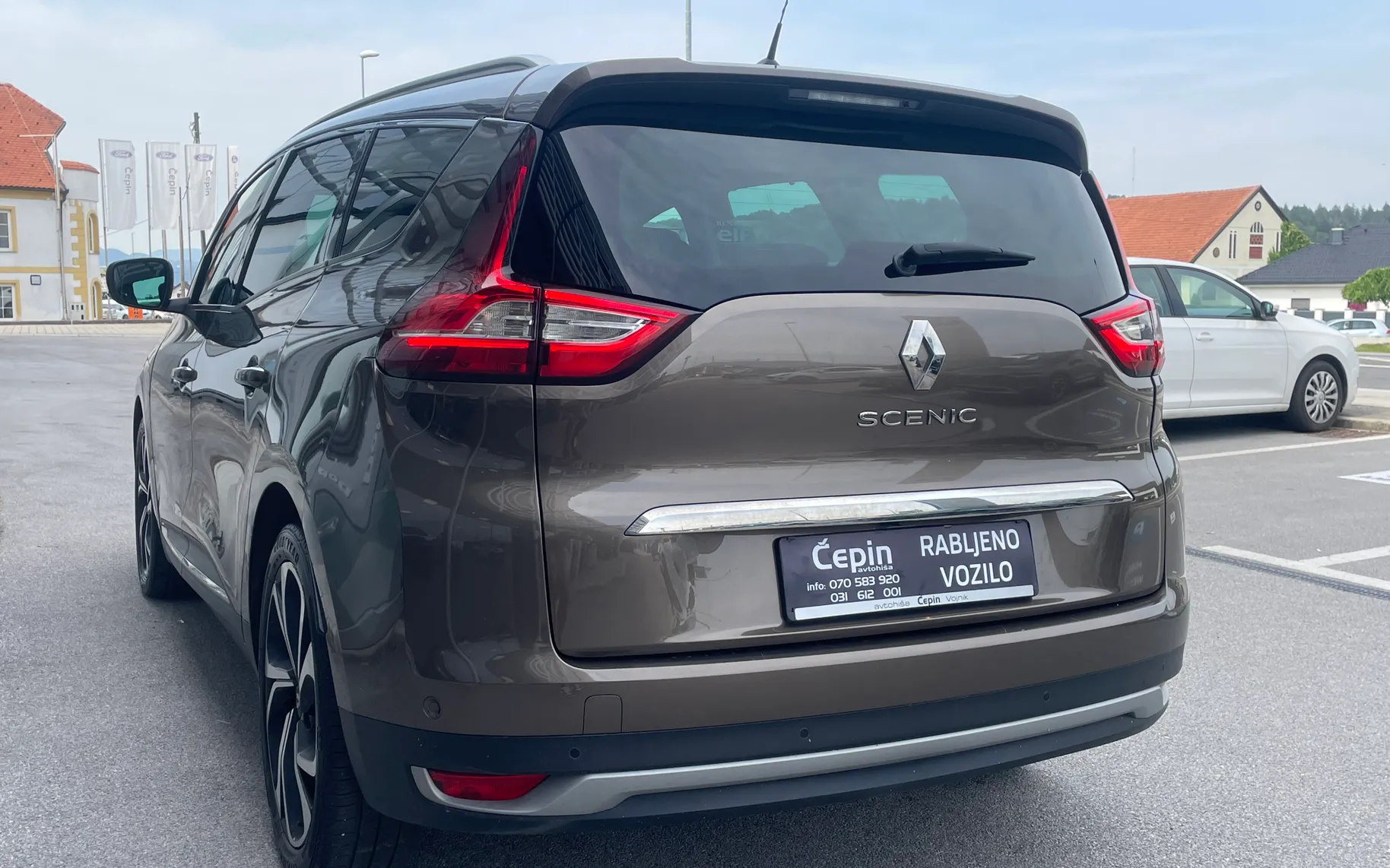 Zunanja slika - Renault Grand Scenic - Scénic dCi 130 Energy Intens - 2