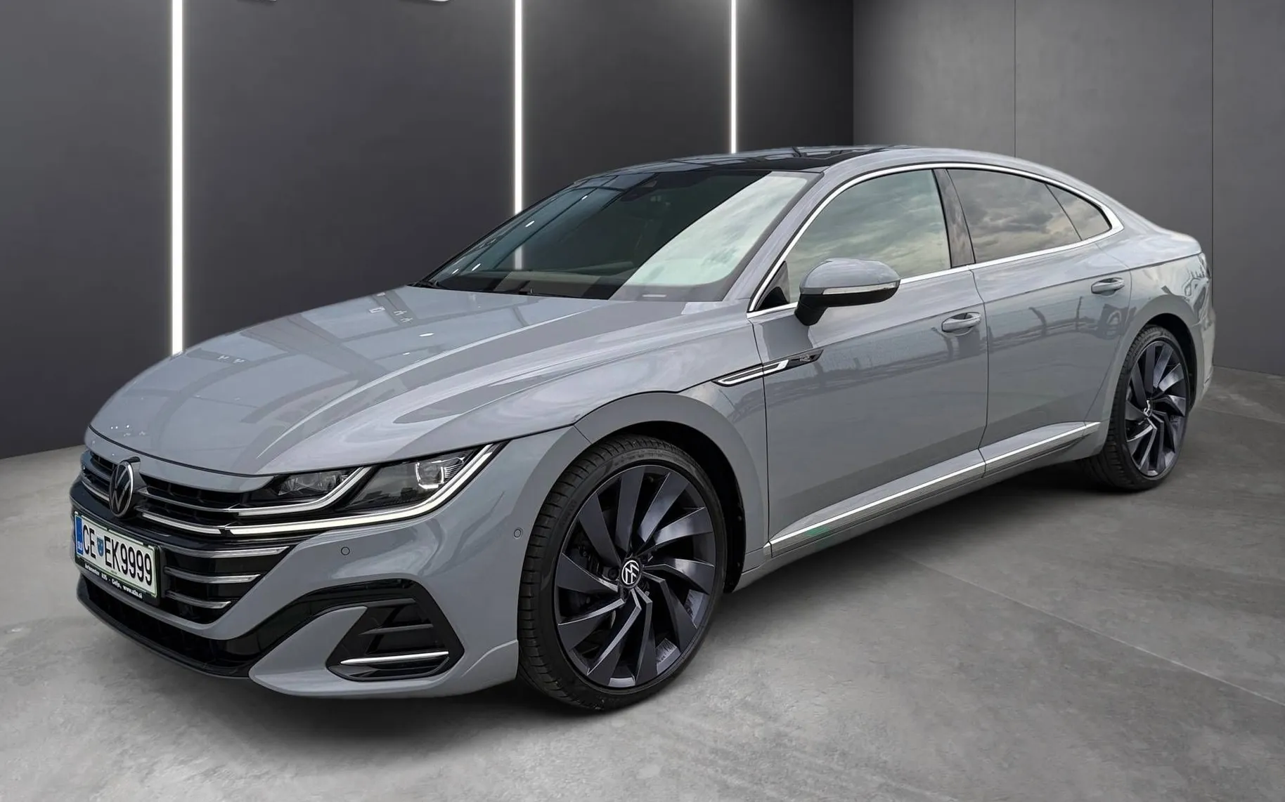 Zunanja slika - Volkswagen Arteon - 2.0 TSI R-Line DSG - 1