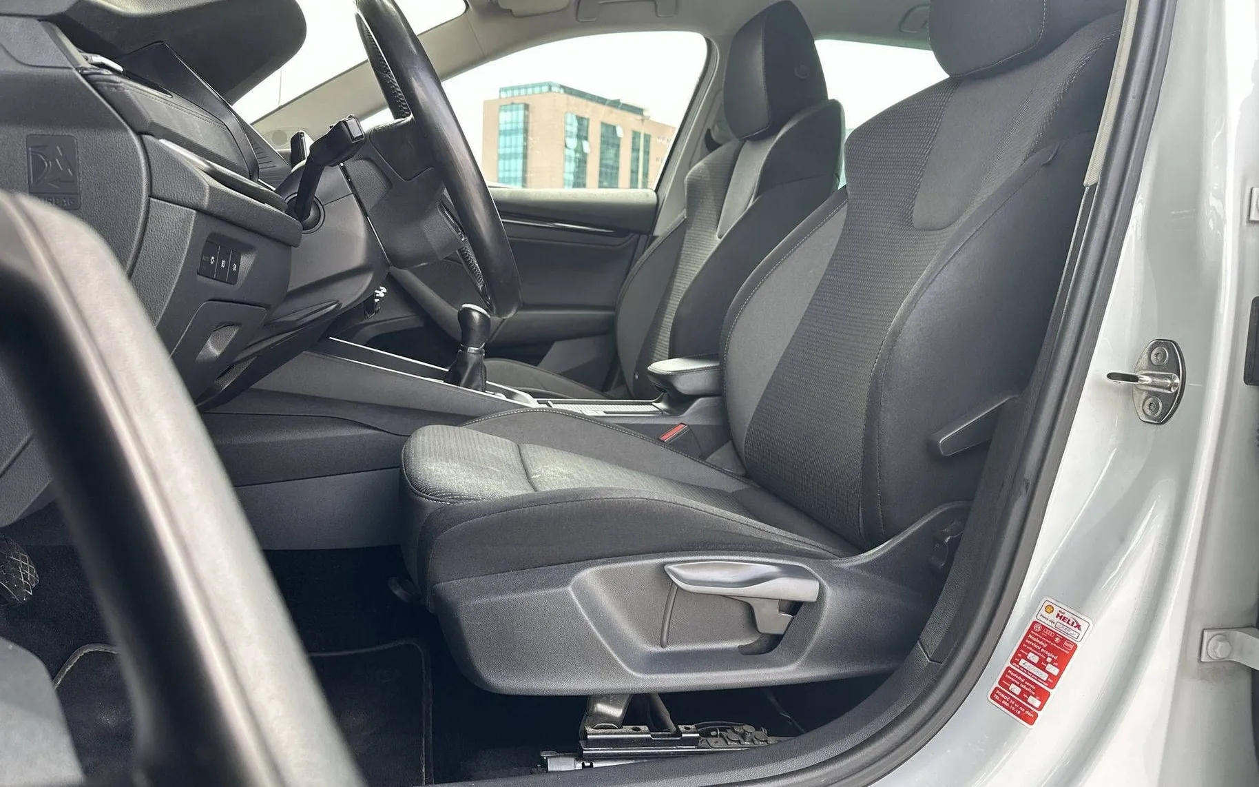 Notranja slika - Škoda Octavia - Combi 1.5 TSI Ambition - 10