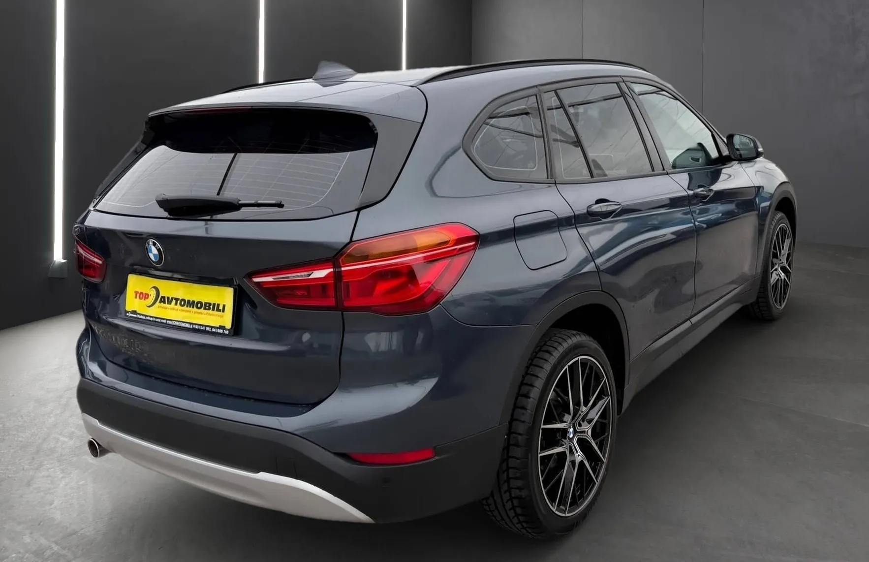 Zunanja slika - BMW X1 - serija :  sDrive16d LED NAVI USNJE PDC TEMP BREZ POLOGA - 6