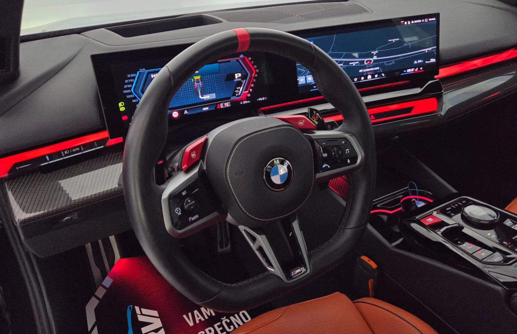 Zunanja slika - BMW M5 - Touring-RADAR-KLJUKA-KAM360-KEYLESS-HUD - 16