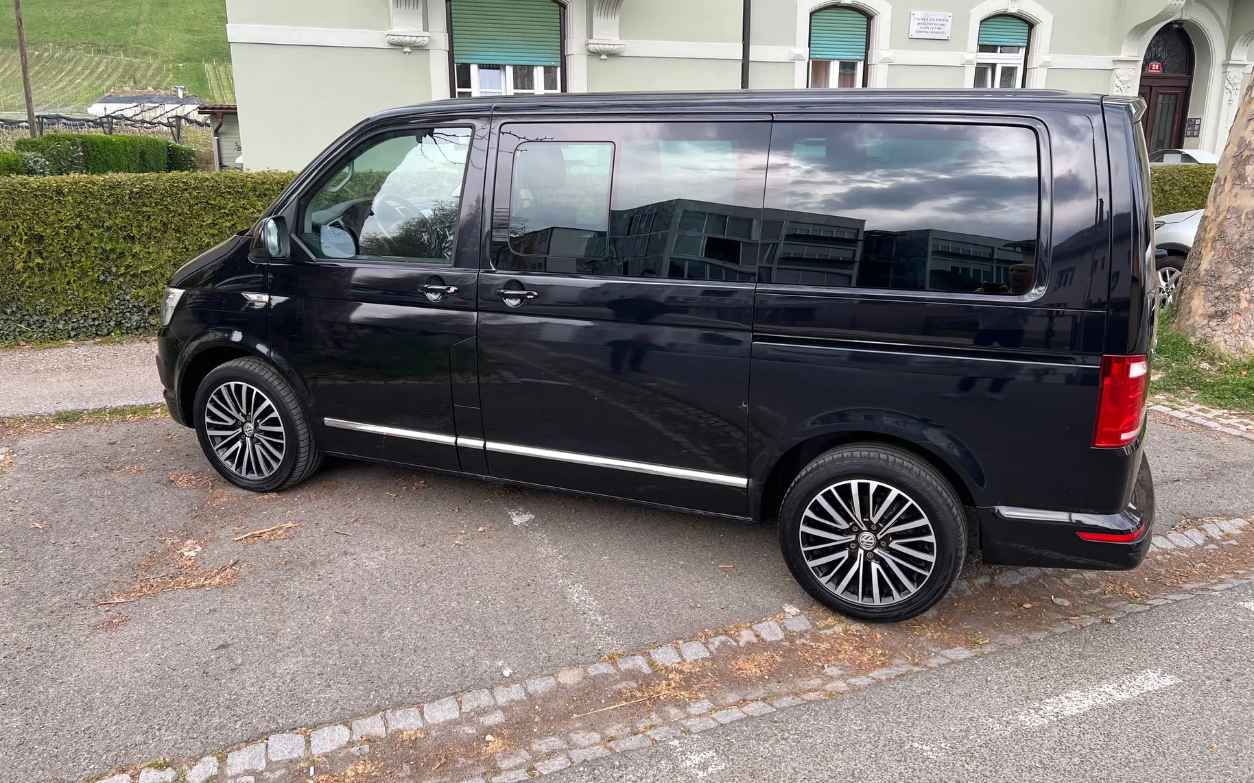 Zunanja slika - Volkswagen Multivan - 2,0 TDI KMR Comfortline DSG - 2