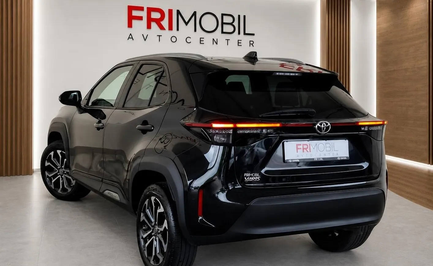 Zunanja slika - Toyota Yaris Cross - 1.5 VVT-iE Sport •Slovensko vozilo•1.lastnik• - 4