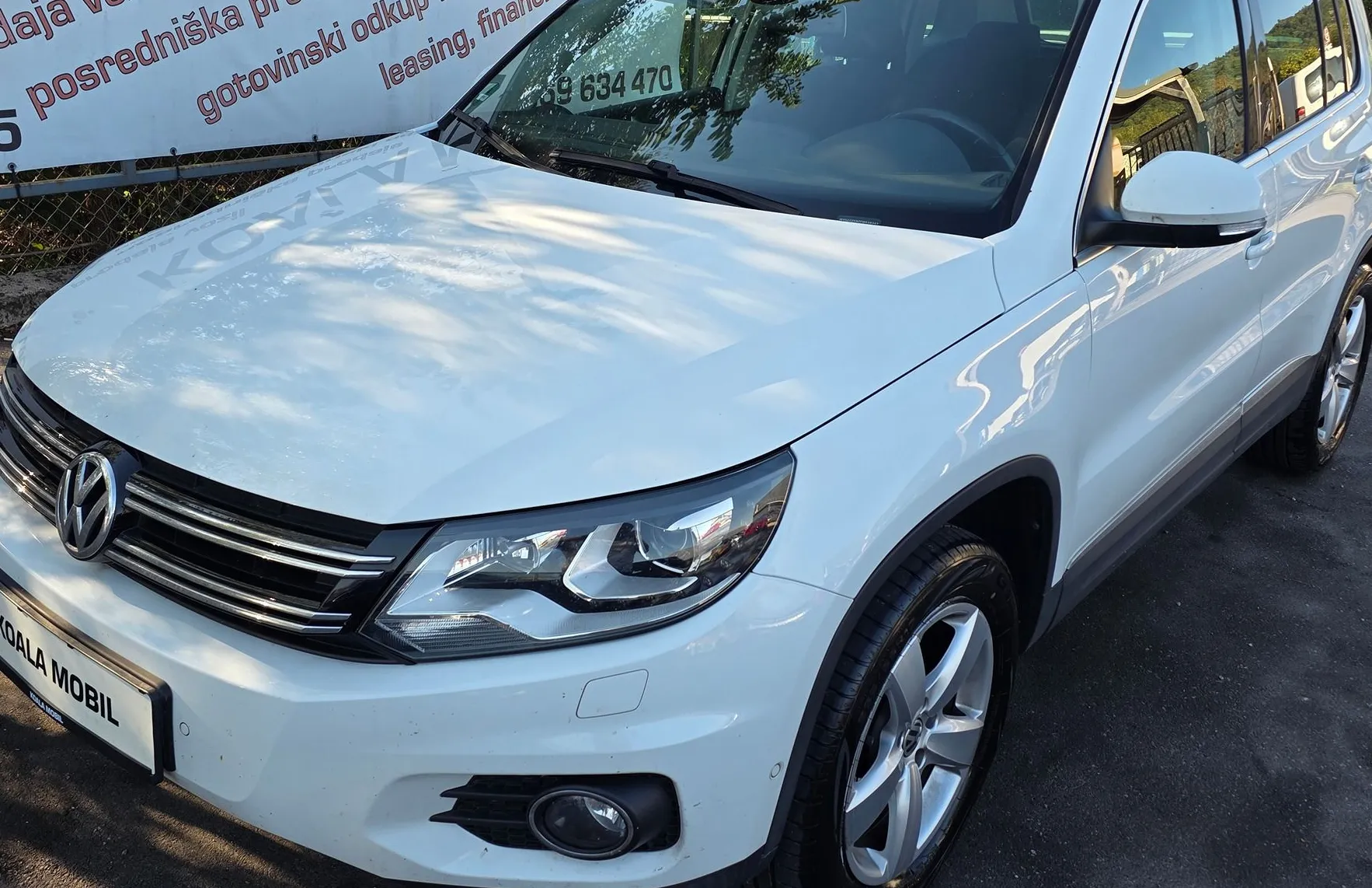 Zunanja slika - Volkswagen Tiguan - 2.0TDI 4MOTION BI-XENON-NAVI-ALU-KEYLESS-1.LASTNIK - 8