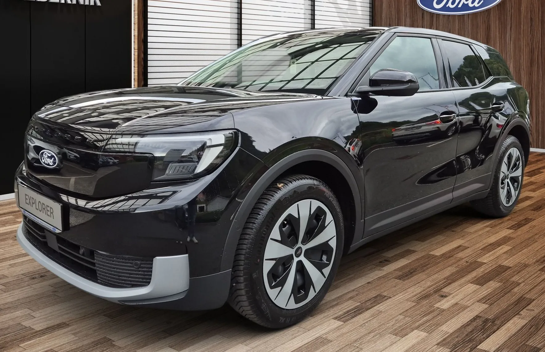 Zunanja slika - Ford Explorer - EV elektromotor 52 kWh 170 PS Style - 1