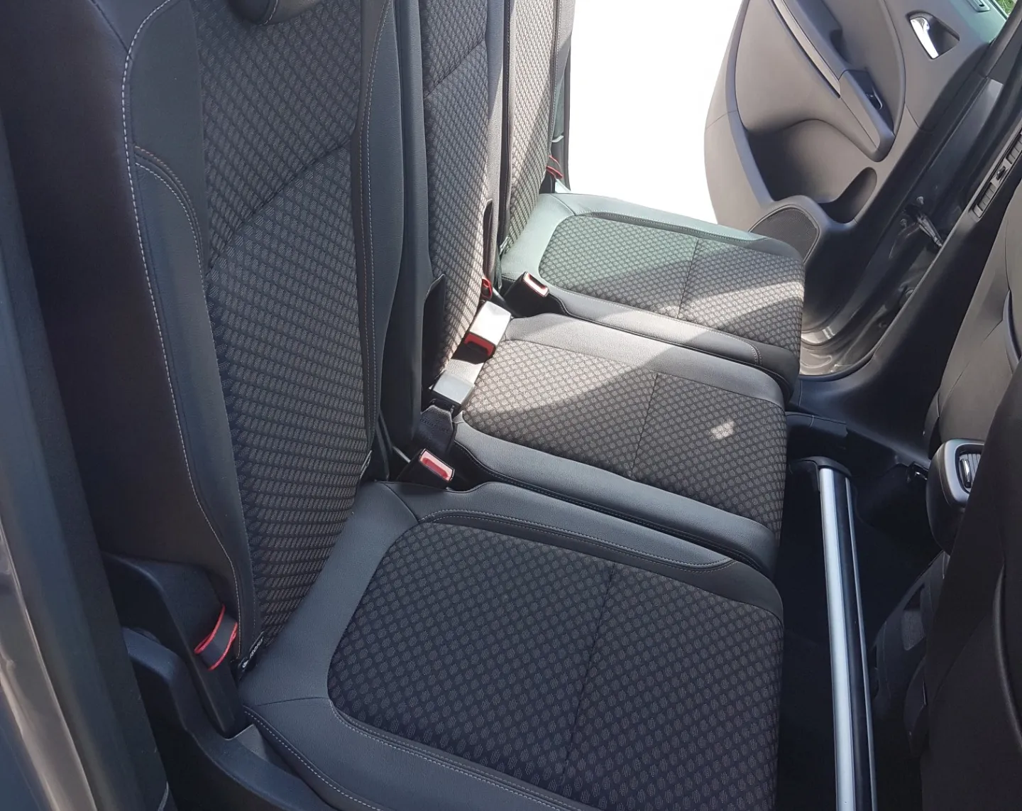 Zunanja slika - Opel Zafira - Tourer 1,6 CDTi Cosmo Start/Stop - 11