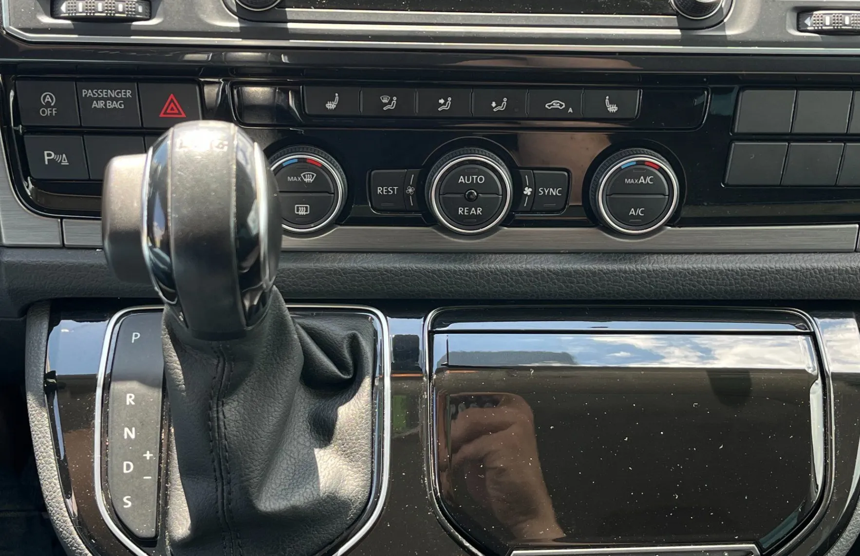 Zunanja slika - Volkswagen Multivan - 2.0 TDI DMR Comfortline DSG. LED. NAVI. 2X PDC. - 20