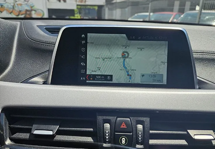 Zunanja slika - BMW X2 - serija : sDrive18d - LED - ALU - NAVI - PDC - 10