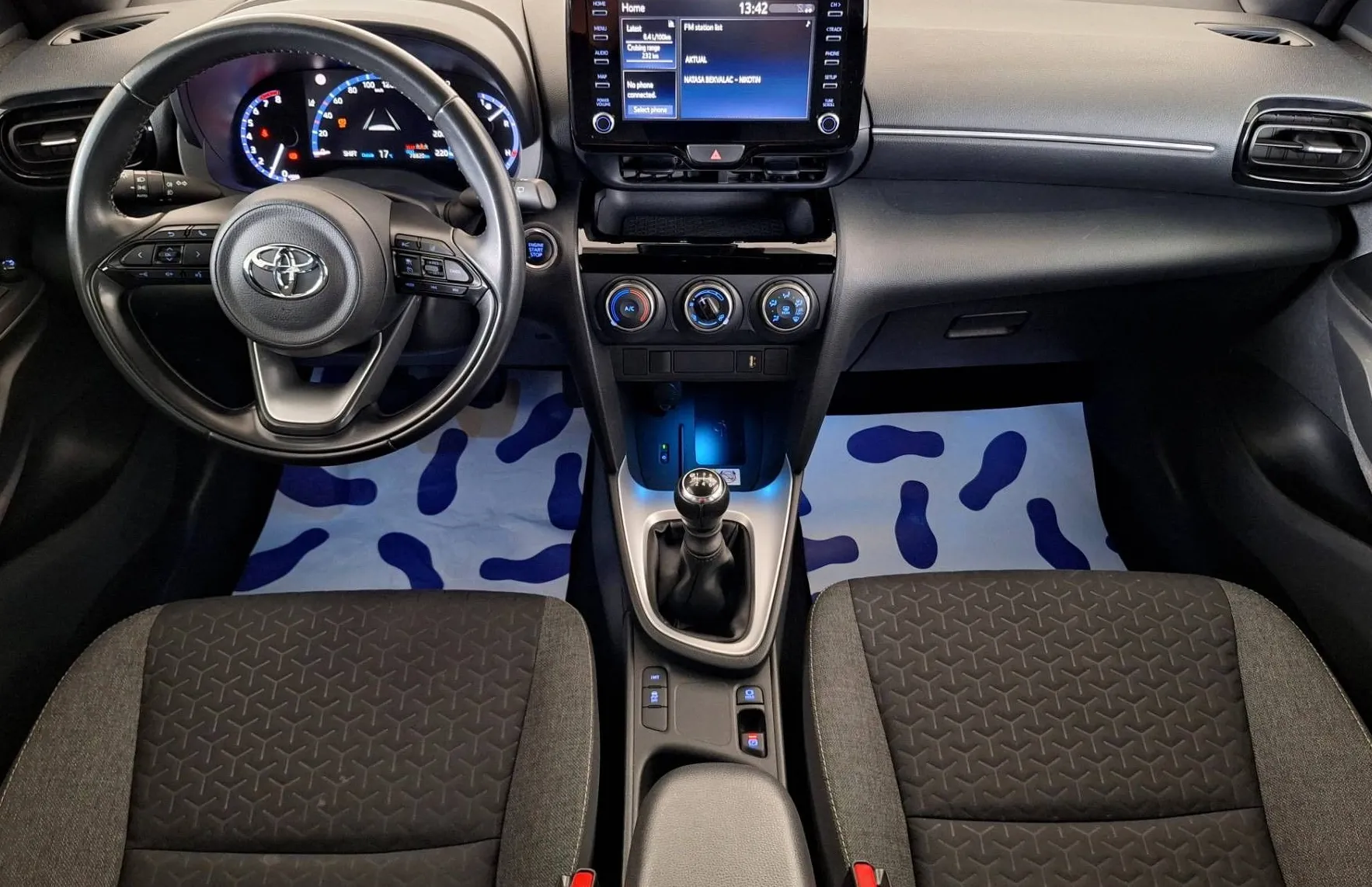 Zunanja slika - Toyota Yaris Cross - 1.5 VVT-iE Sport •Slovensko vozilo•1.lastnik• - 10