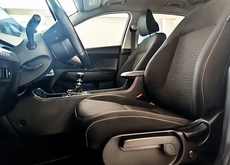 Zunanja slika - Hyundai Kona - T-GDI 100 PREMIUM-VLE. KLJ-REZ.KOLO-AMBIENT-VIDEO - 9