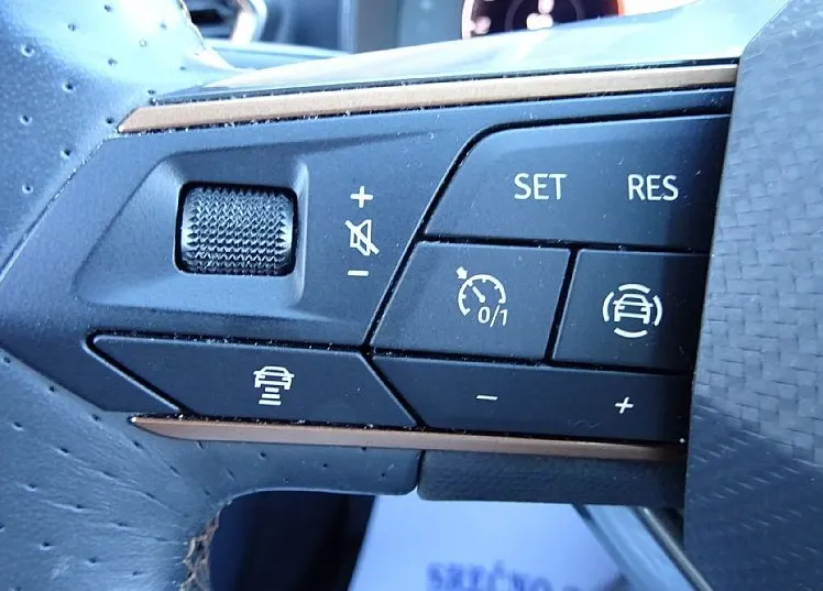Zunanja slika - Cupra Formentor - 1.5 TSI 150KM - KOT NOV - NAVI - KAMERA - - 15
