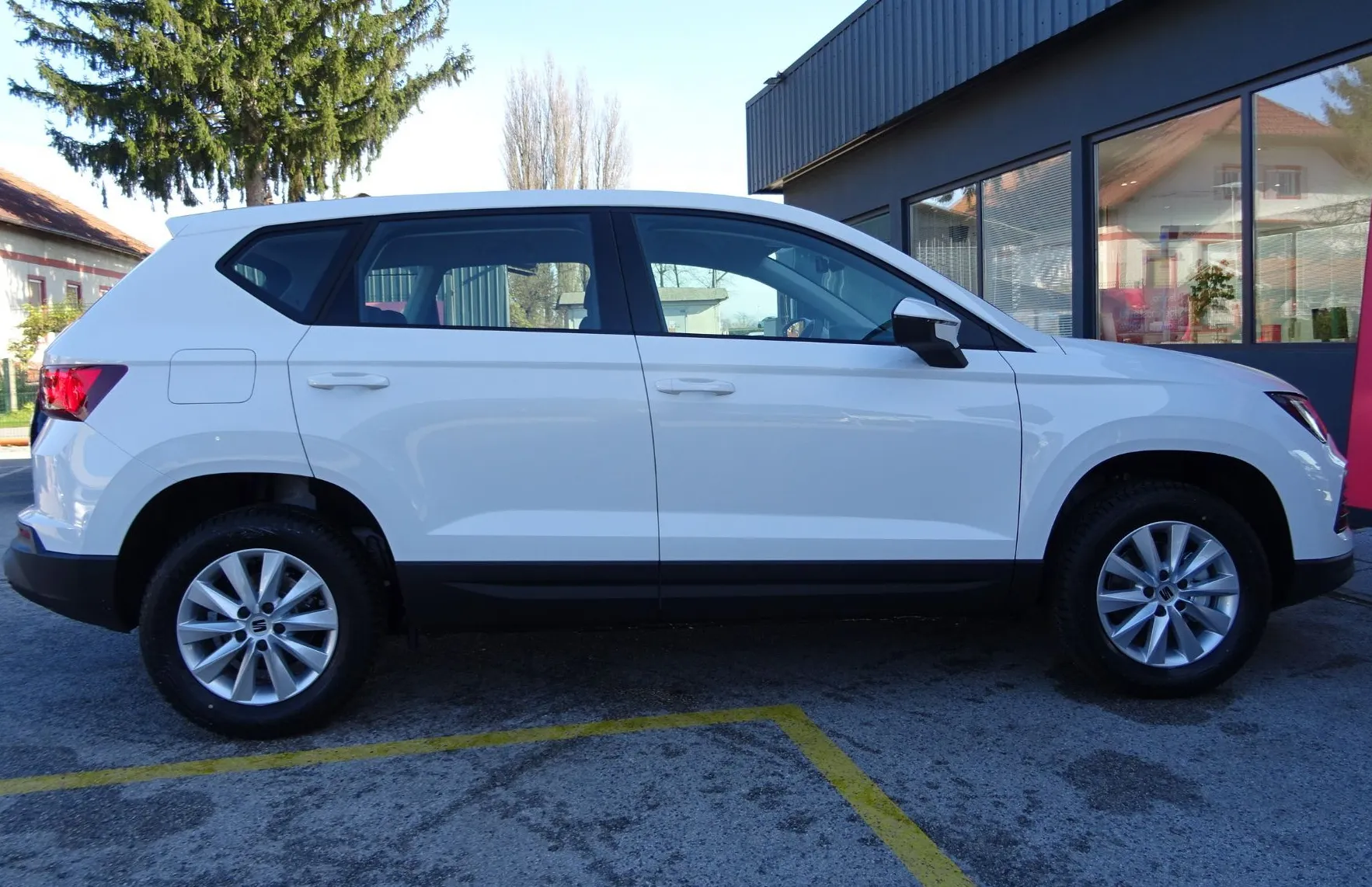 Zunanja slika - Seat Ateca - 1.0 TSI  HOLA 116KM - CELOETNE PNEVMATIKE - - 3