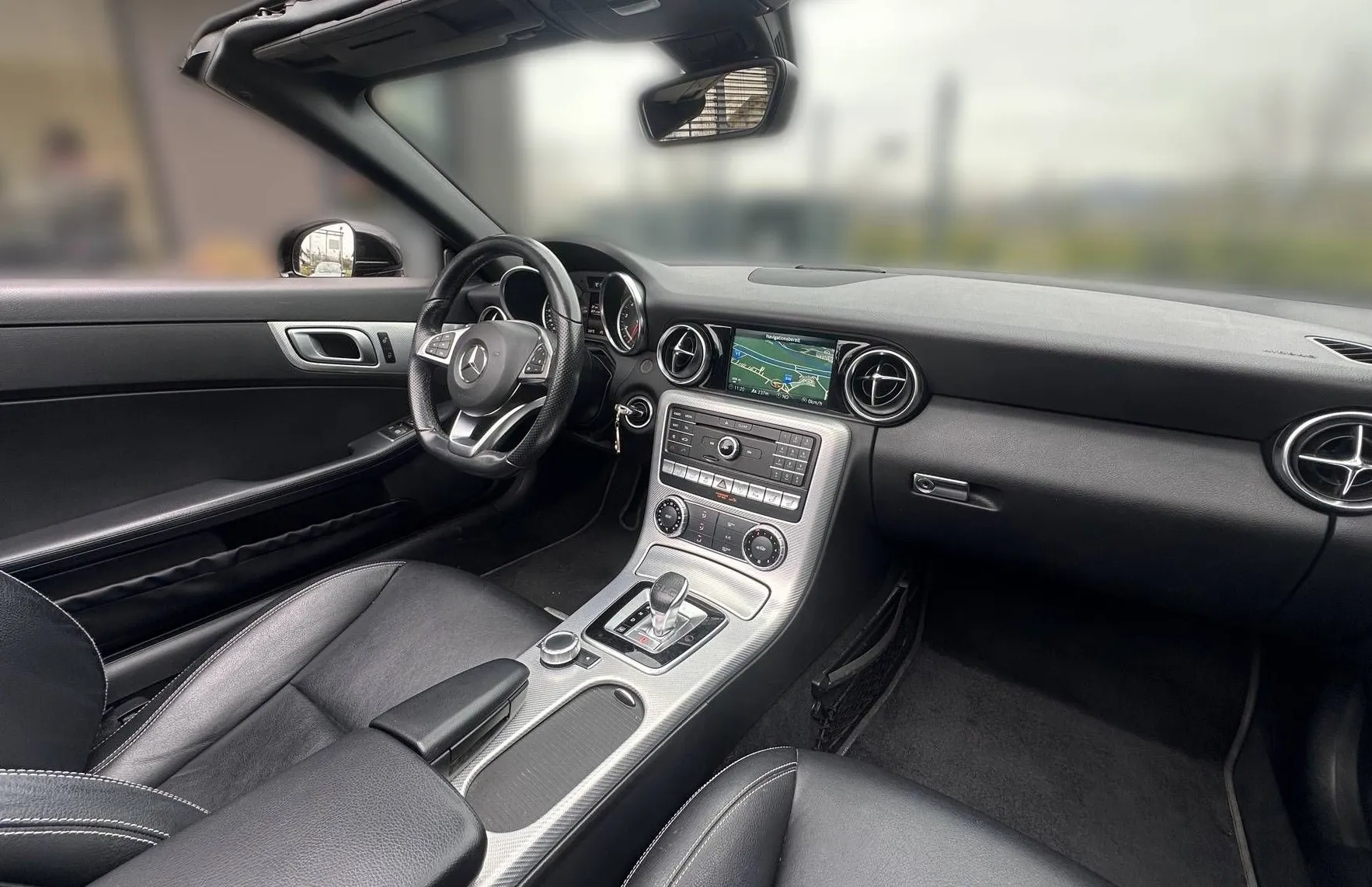 Zunanja slika - Mercedes-Benz SLC-Razred - 200 AUT. AMG-LINE LED NAVI TEMP PDC HARD-TOP HI-.. - 20