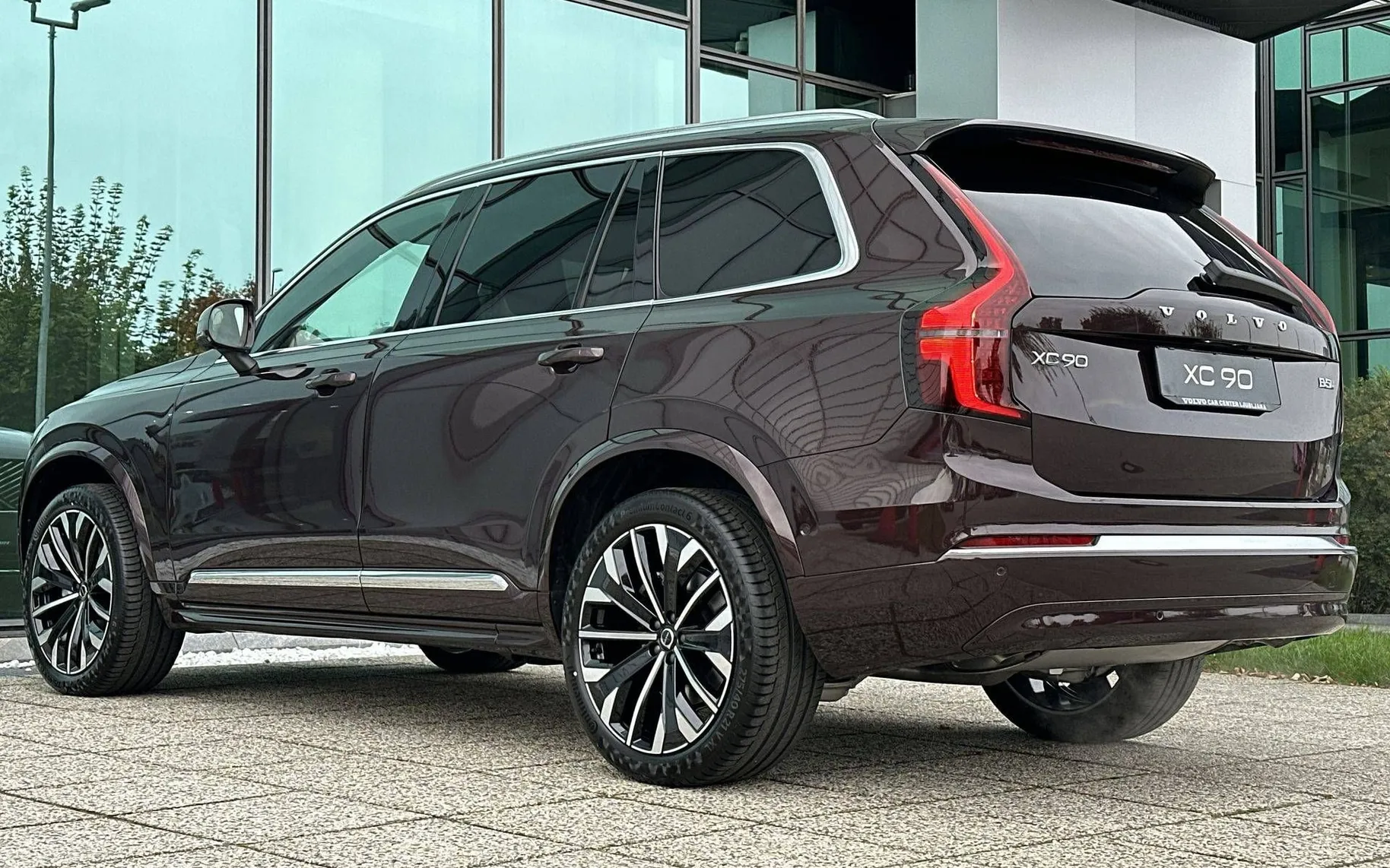 Notranja slika - Volvo XC90 - B5 P Ultra Bright 7s AT AWD 3 leta gar. + 3 ser - 7
