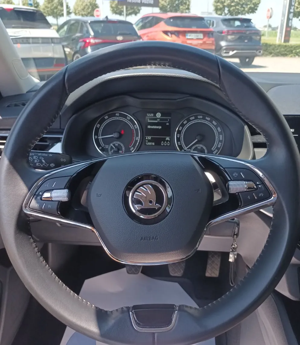 Zunanja slika - Škoda Scala - 1.0 TSI Ambition - 12