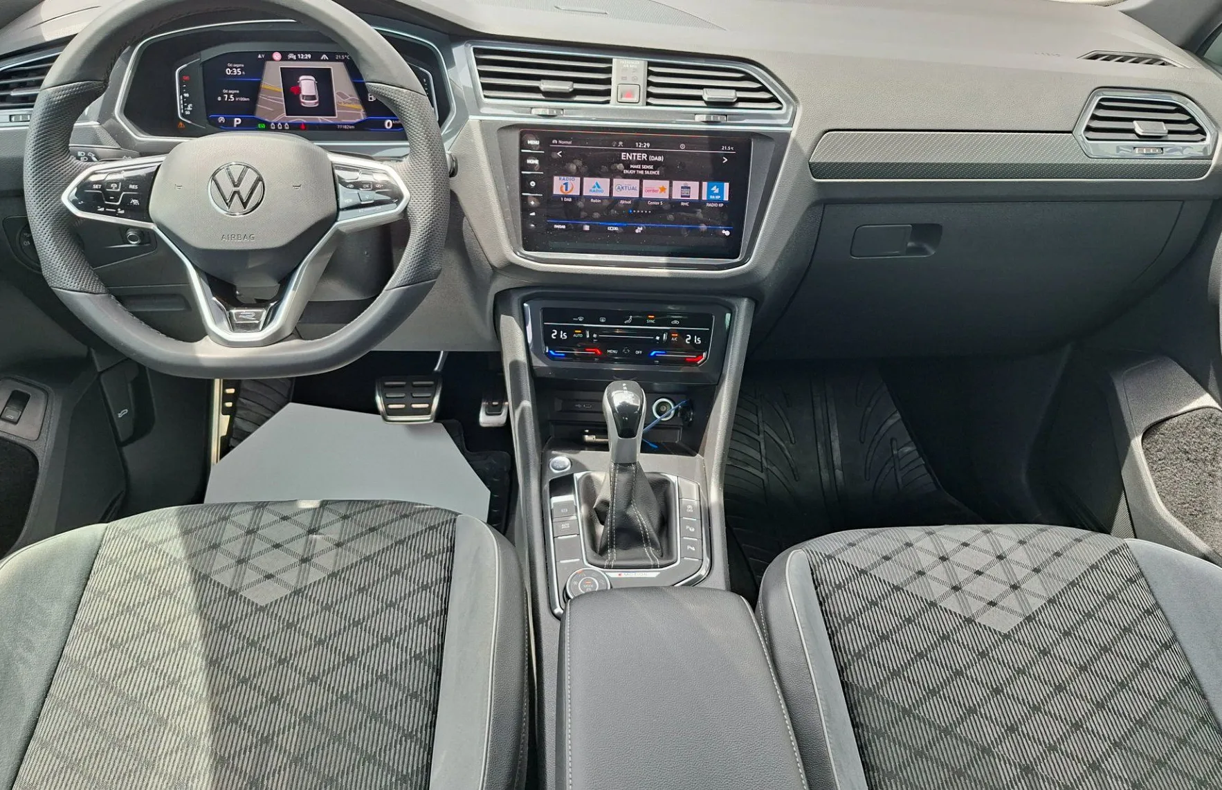 Zunanja slika - Volkswagen Tiguan - 4motion 2.0 TDI BMT R-Line DSG - 11