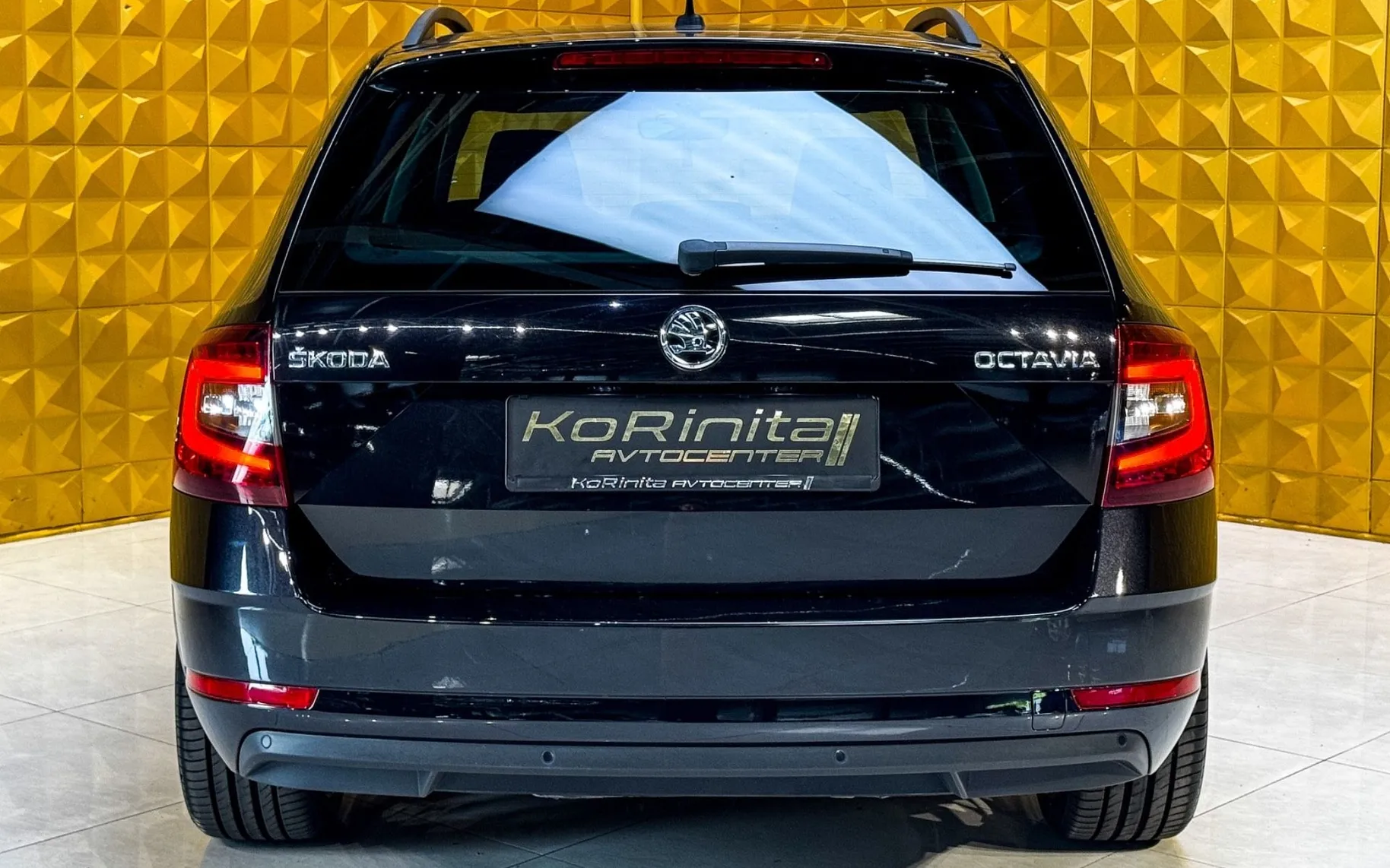 Notranja slika - Škoda Octavia - 2.0 TDI AUT. LED-NAVI-GRETJE-PDC - 10