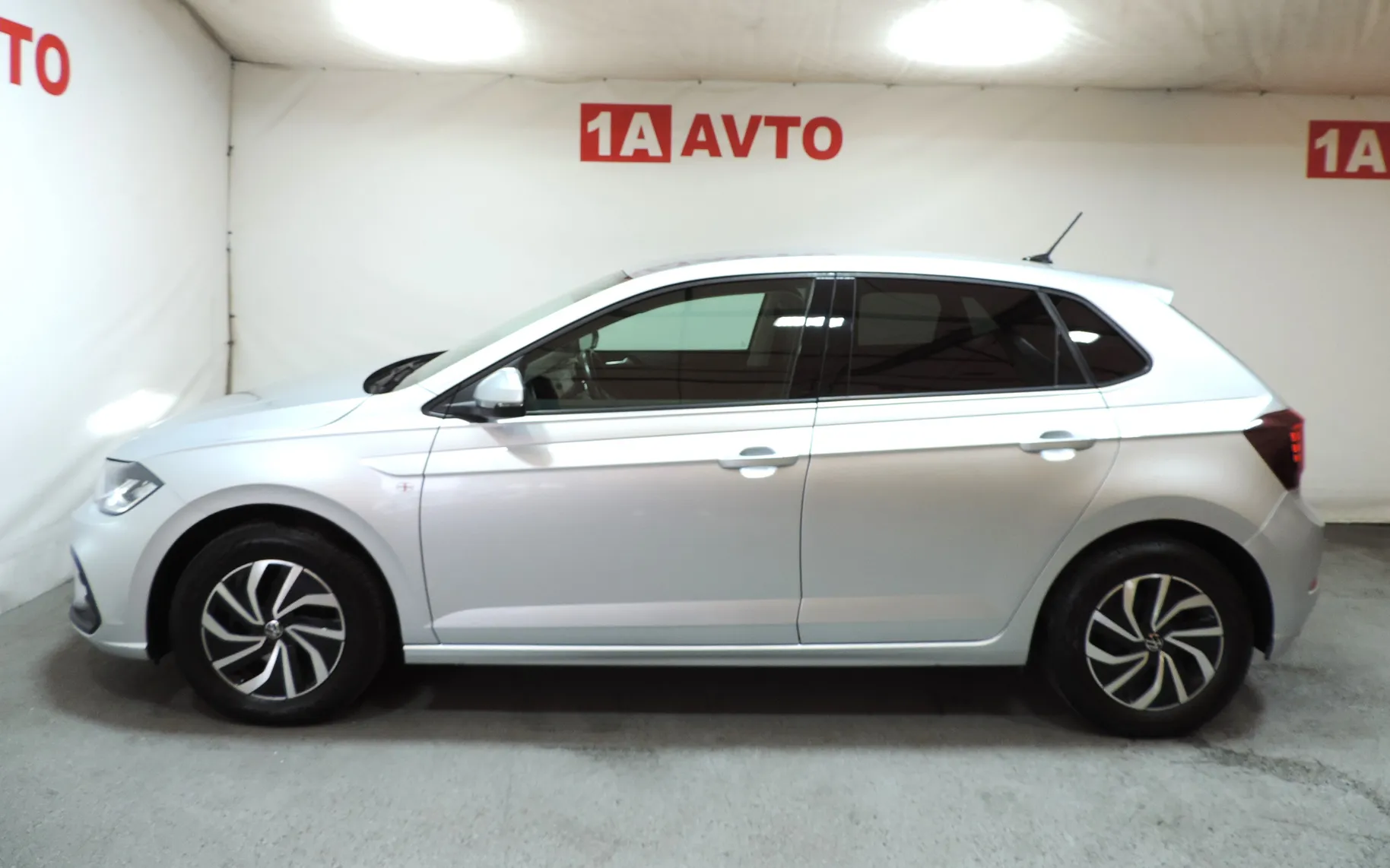 Zunanja slika - Volkswagen Polo - 1.0 TSI Life KAMERA-ACC-GRETJE SEDEŽEV - 8