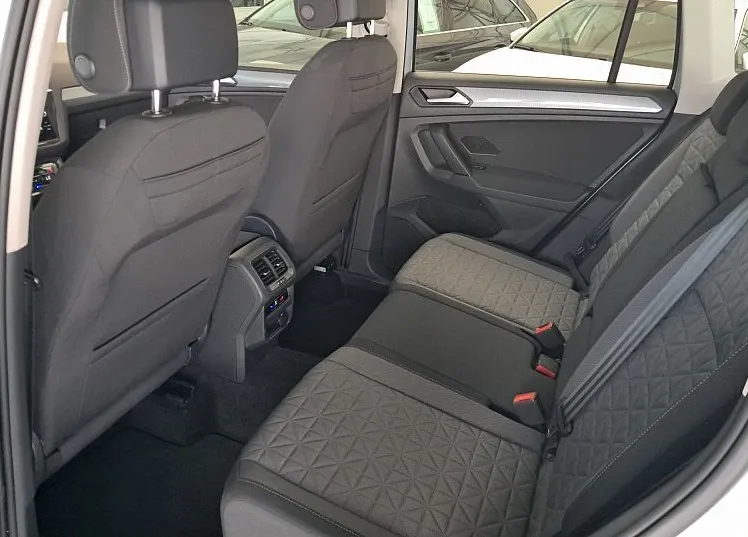 Zunanja slika - VW Tiguan - .2.0 TDI DSG Life 110kW-150KM - 7