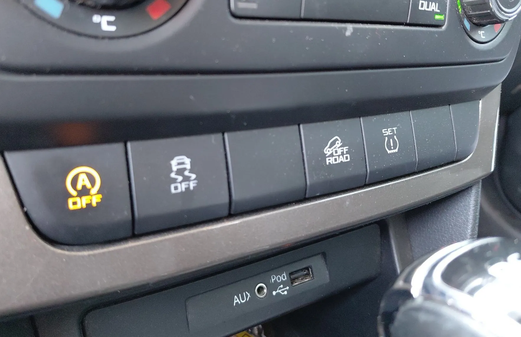 Zunanja slika - Škoda Yeti - 4x4 2.0 TDI Style DSG SLO - Kamera - 14